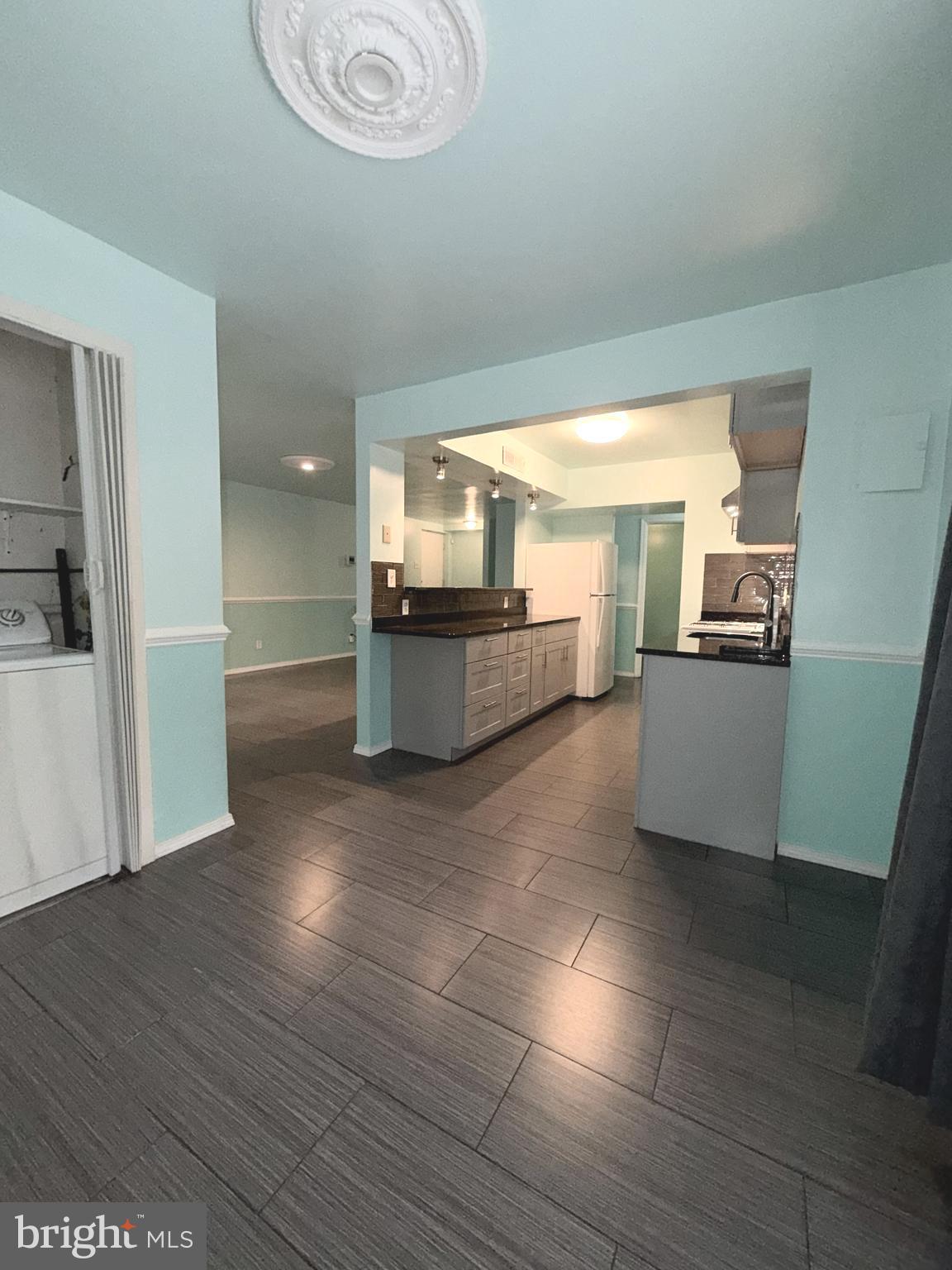 CHERRY GLEN CONDOS - Residential