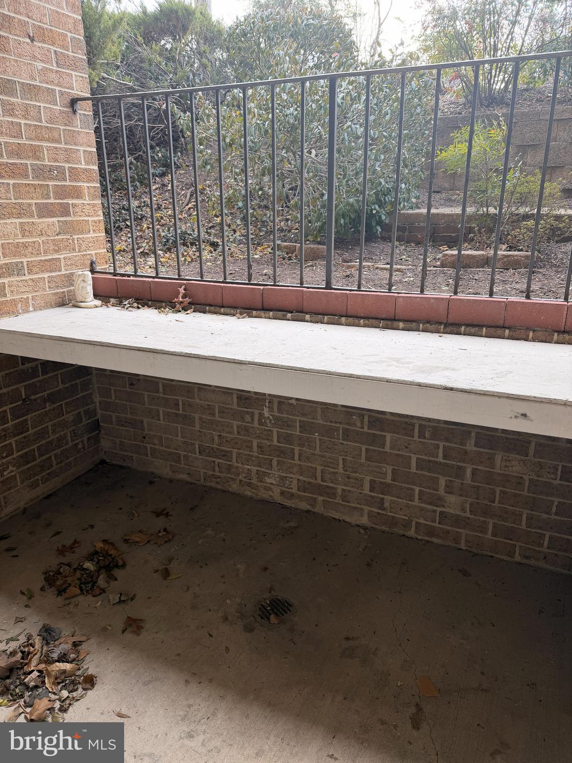 CHERRY GLEN CONDOS - Residential