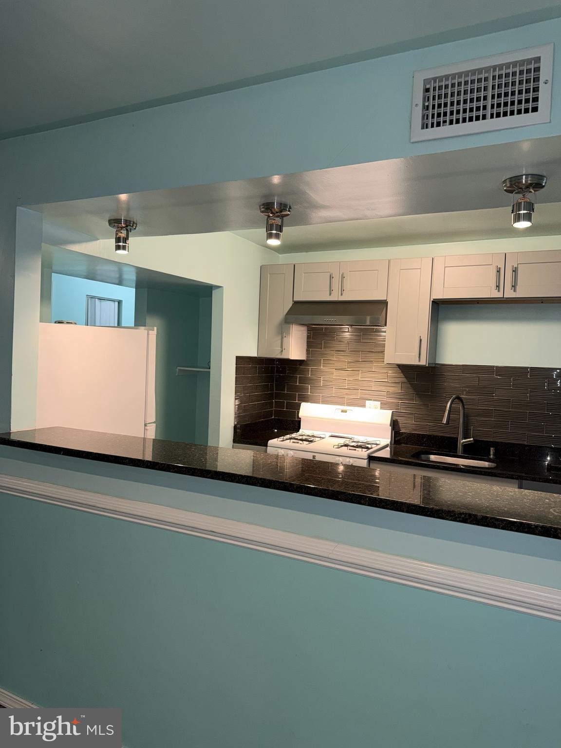 CHERRY GLEN CONDOS - Residential