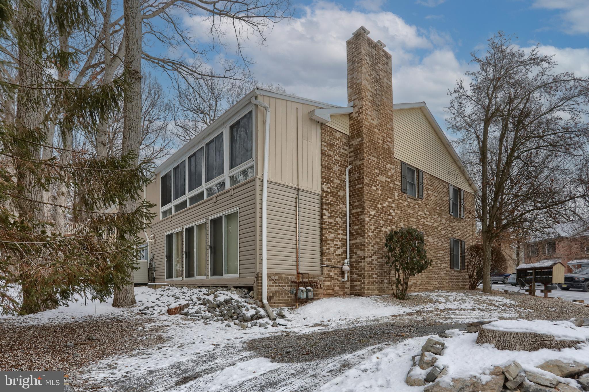 VILLAGE OF INNSBRUCK - Residential