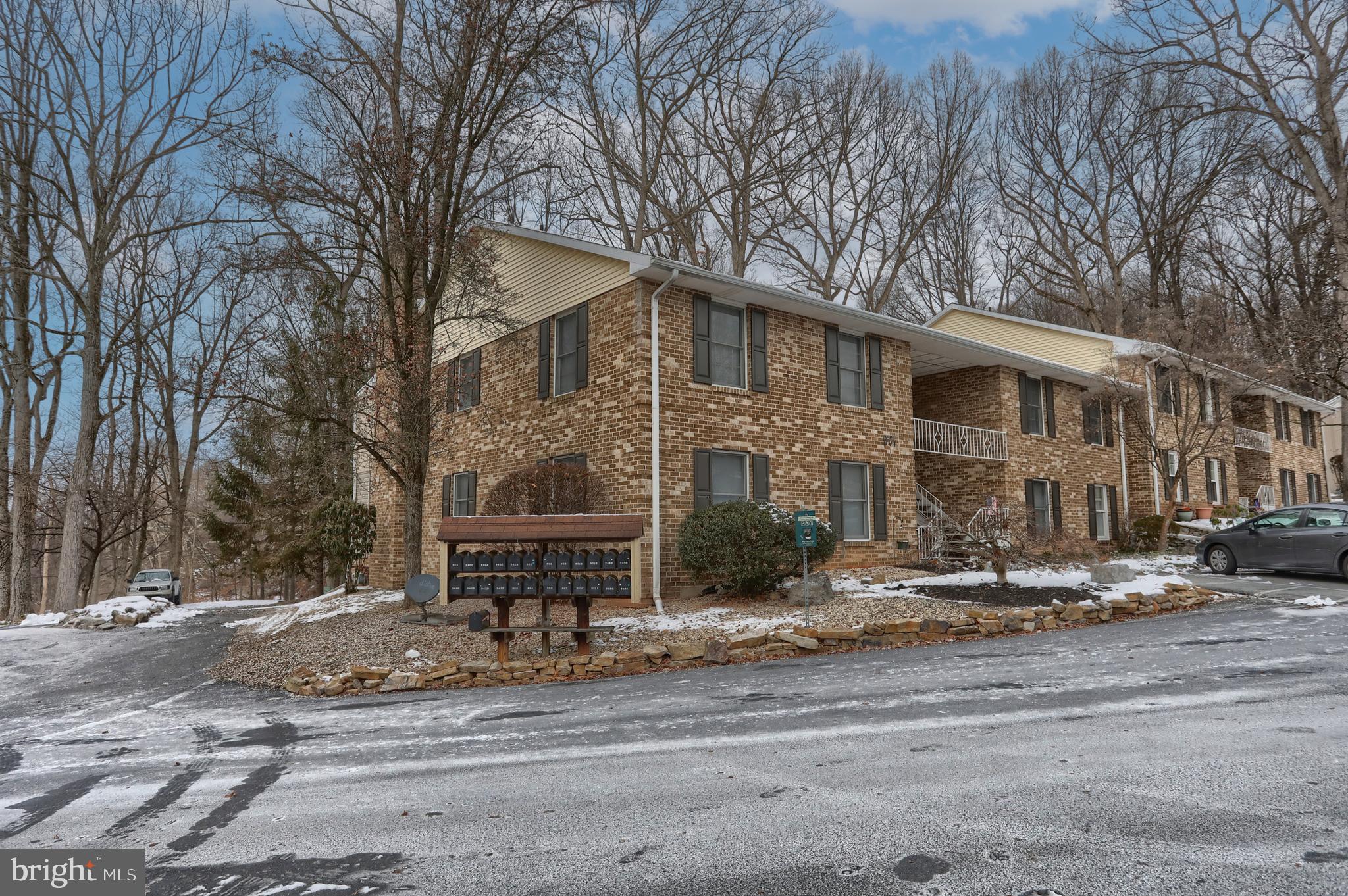 VILLAGE OF INNSBRUCK - Residential