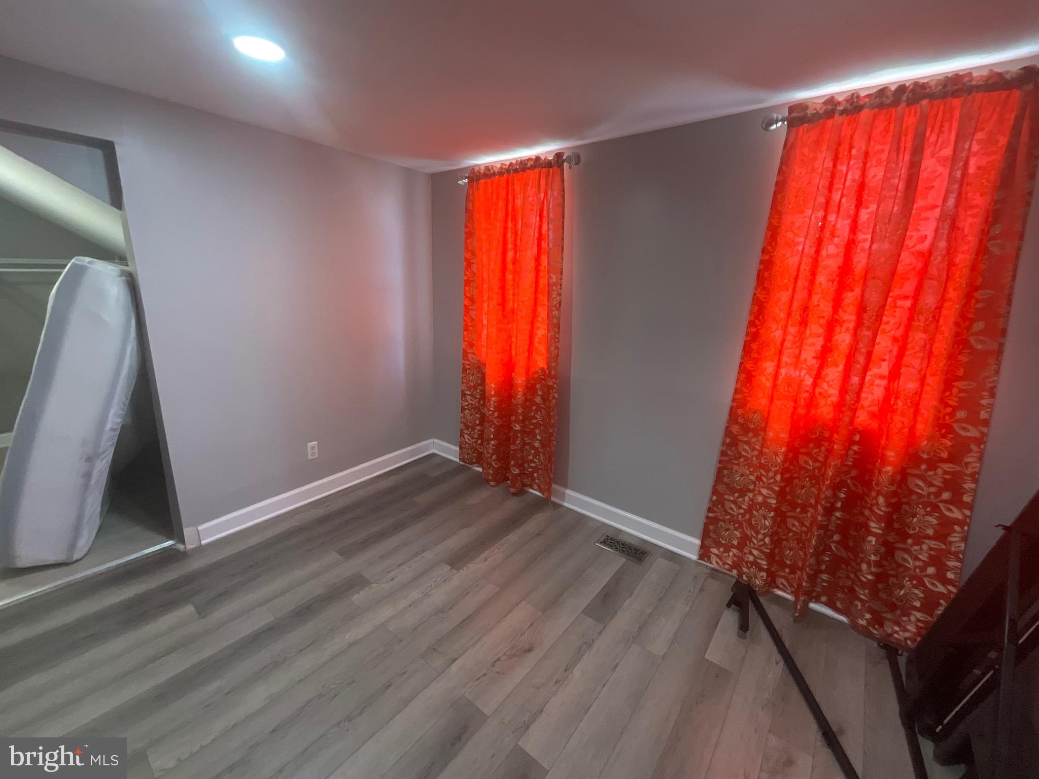 WEST ARLINGTON - Residential Lease