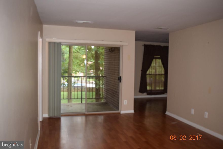 Conveniently located  two bedroom condo near Fairfax Hospital, close to beautiful Mosaic District with several stores,restaurants and Angelika Film Center and Dunn Loring Metro. Inmediate access to route 50 and I-495.  It has nice wood kitchen cabinets and black appliances. Fountain view from the balcony! Condo fee includes water and electricity  Parking available.