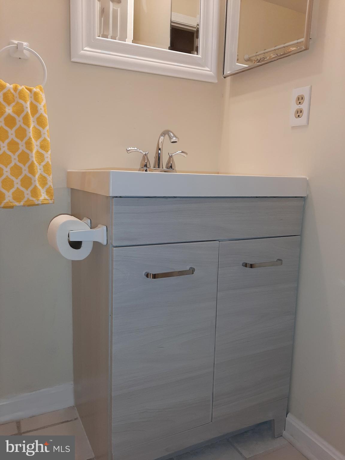 ROBIN MEADOWS - Residential