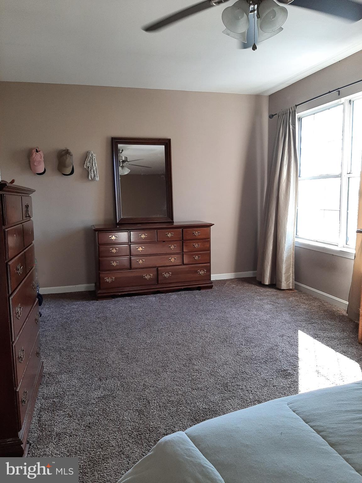 ROBIN MEADOWS - Residential