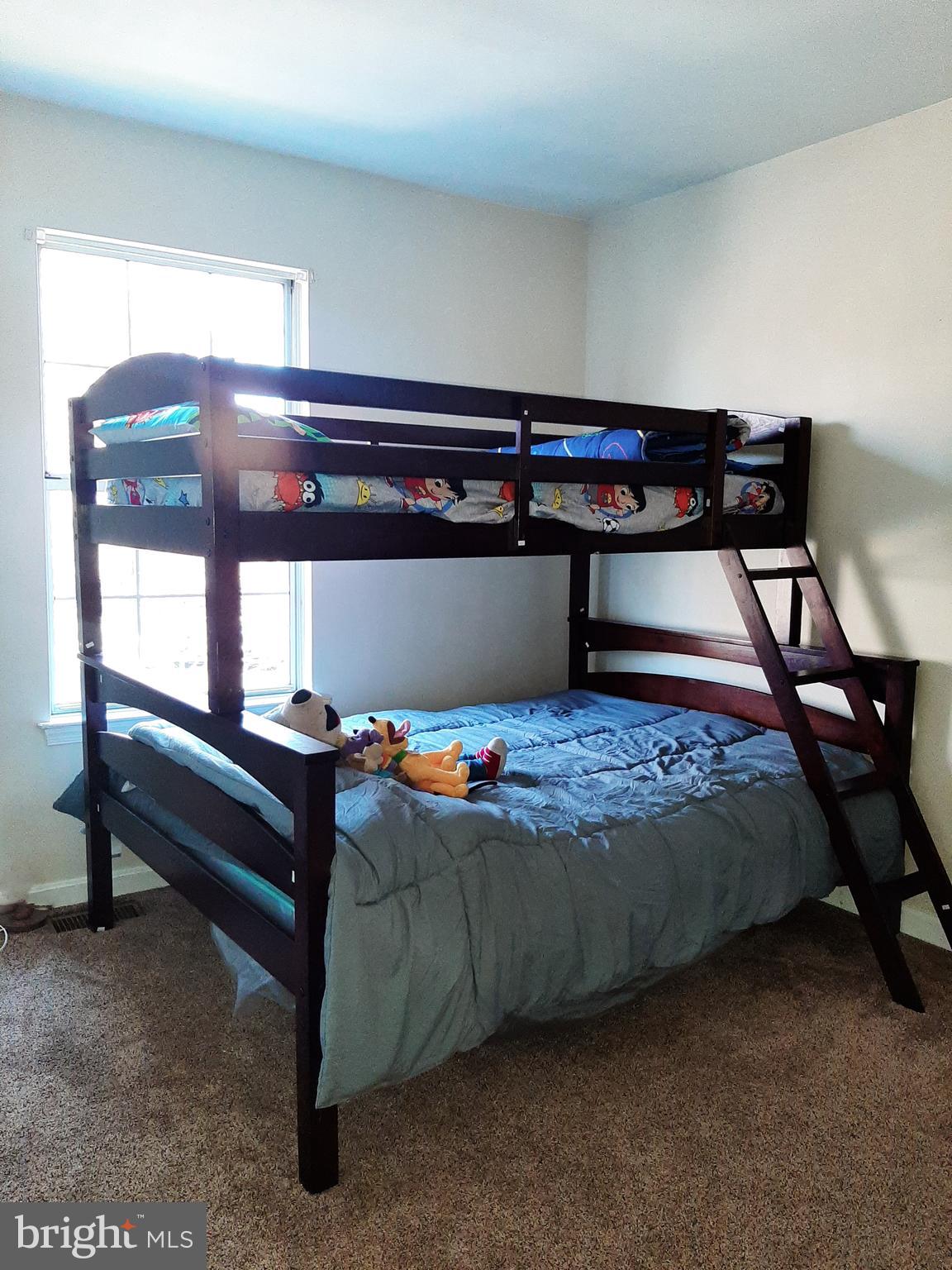 ROBIN MEADOWS - Residential