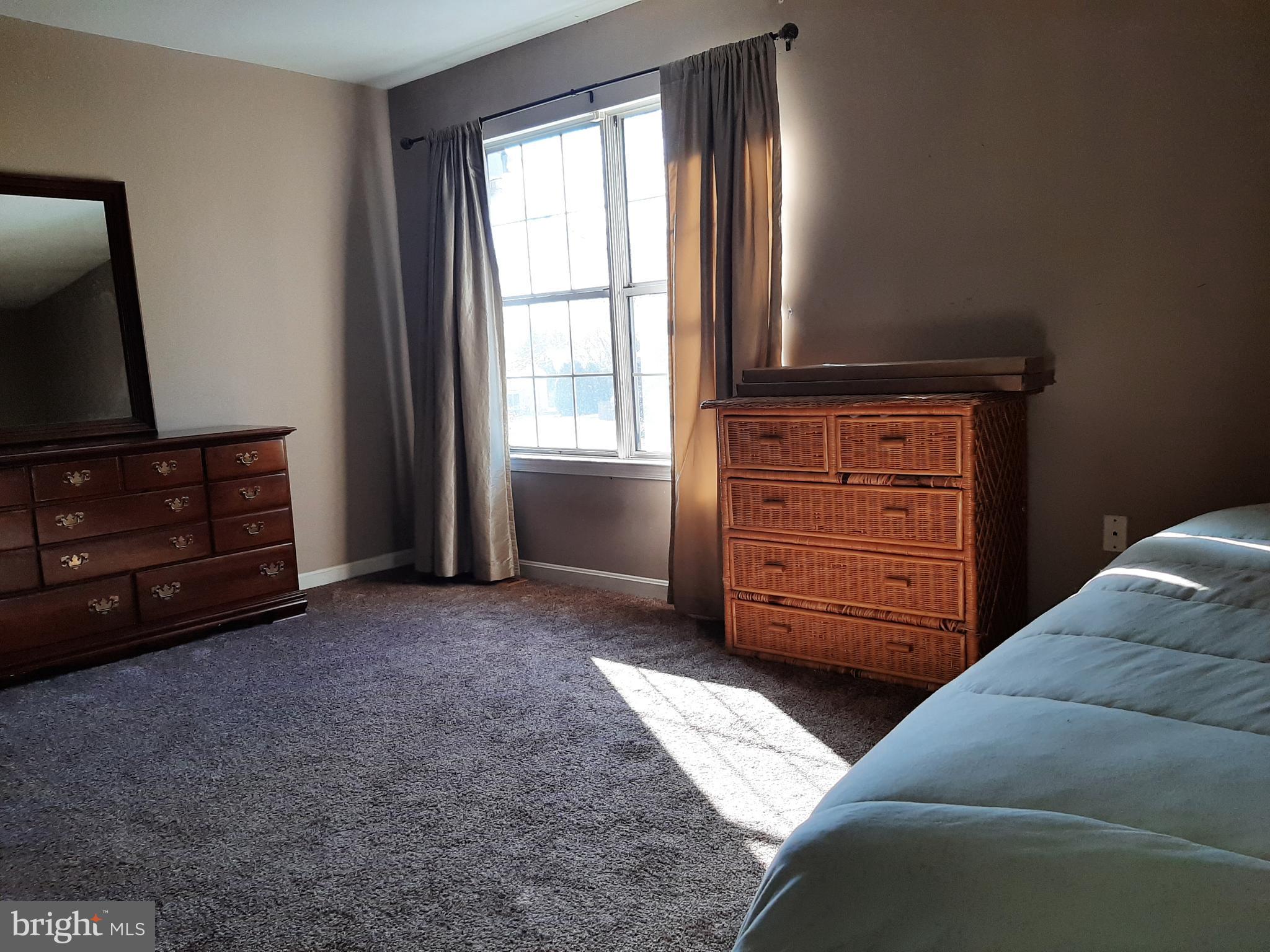 ROBIN MEADOWS - Residential