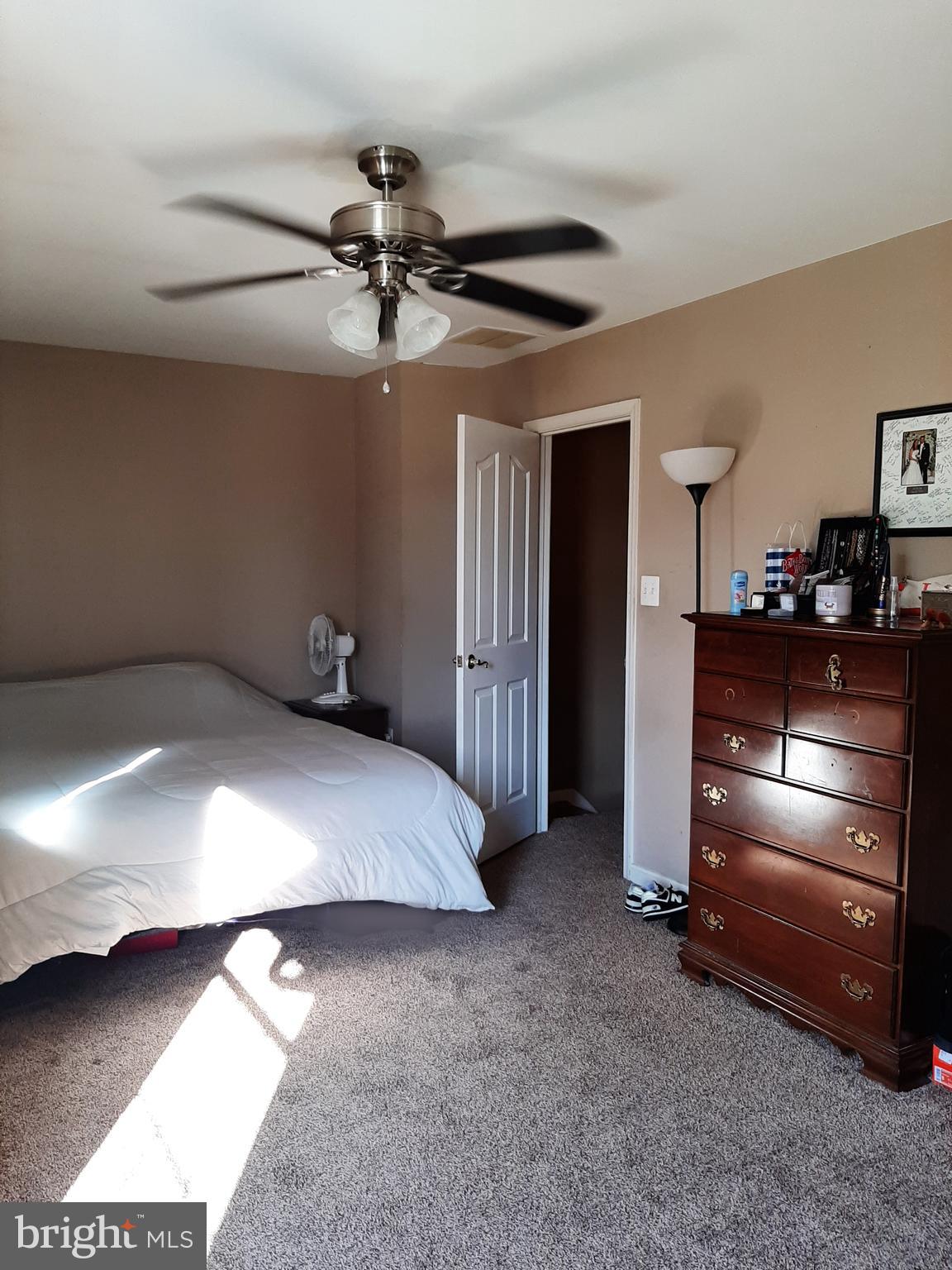 ROBIN MEADOWS - Residential