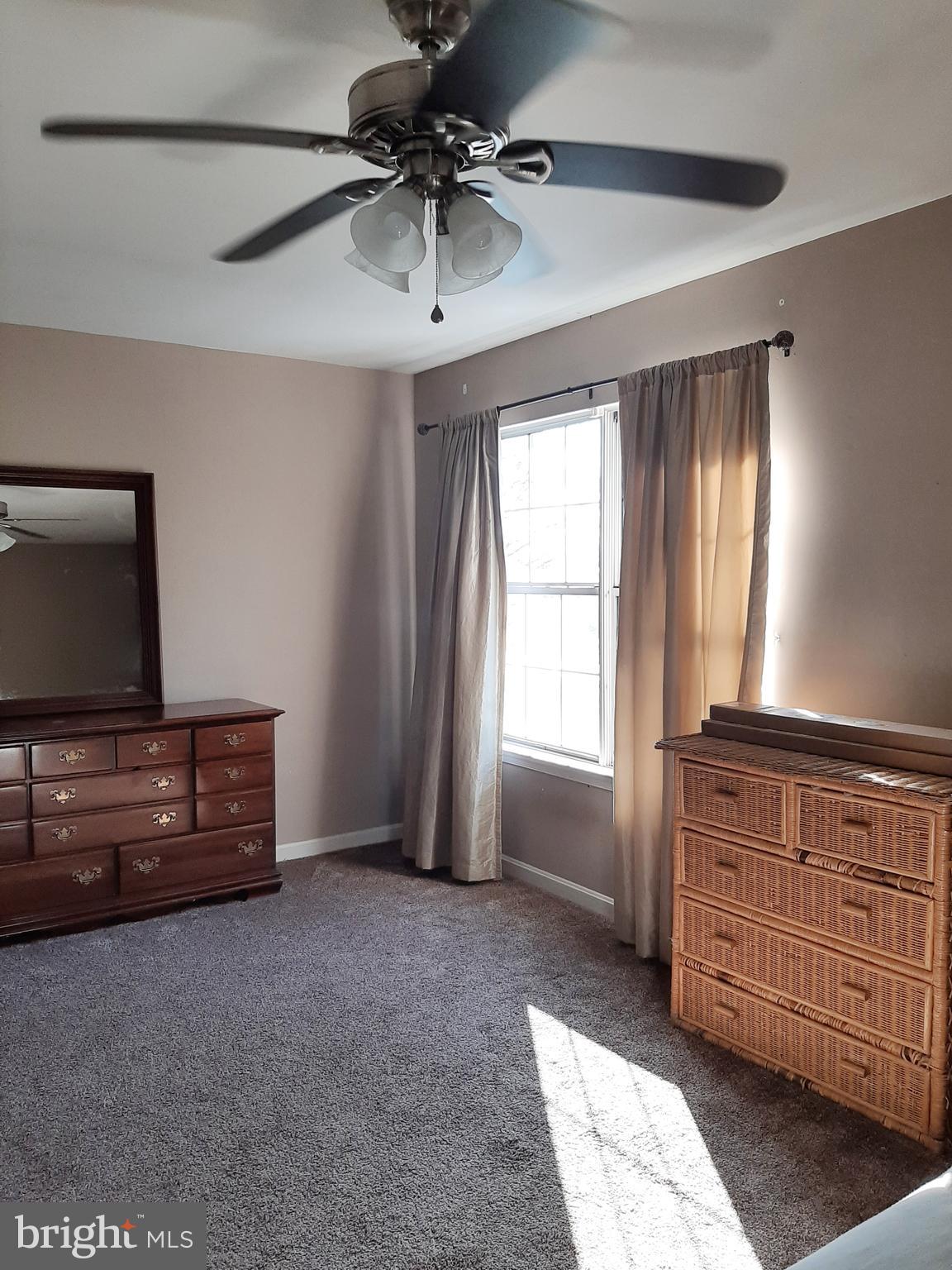 ROBIN MEADOWS - Residential