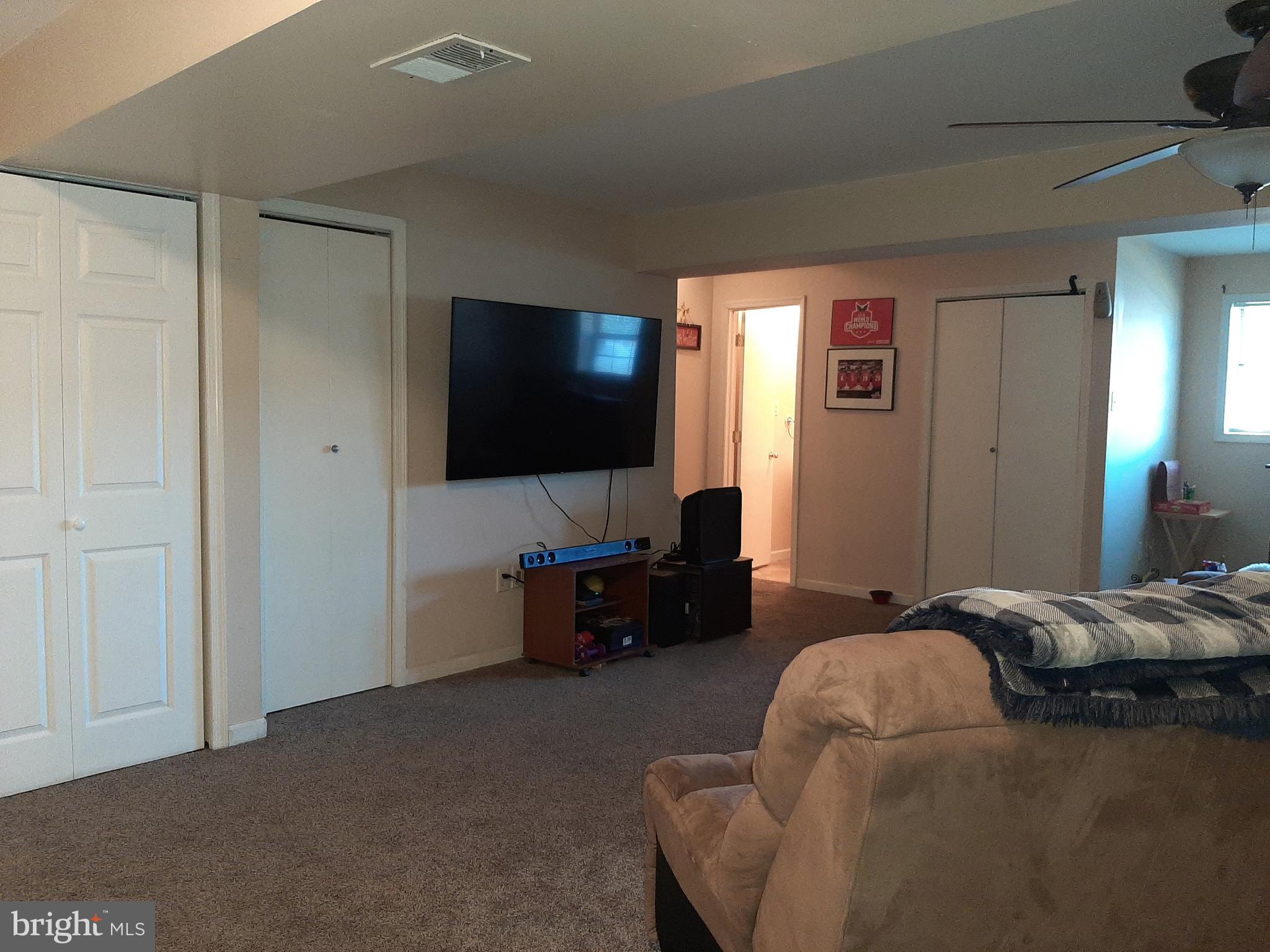 ROBIN MEADOWS - Residential