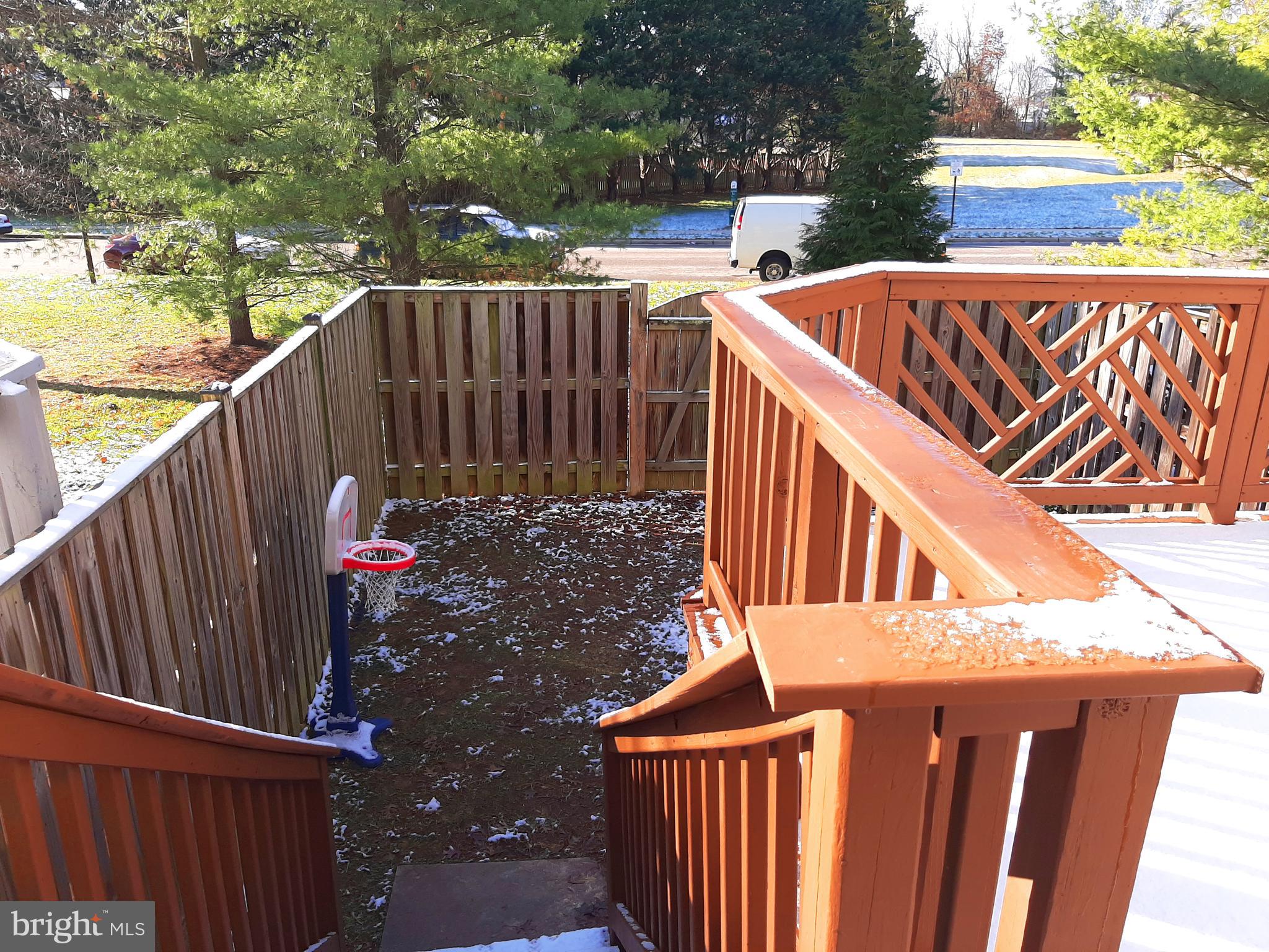 ROBIN MEADOWS - Residential