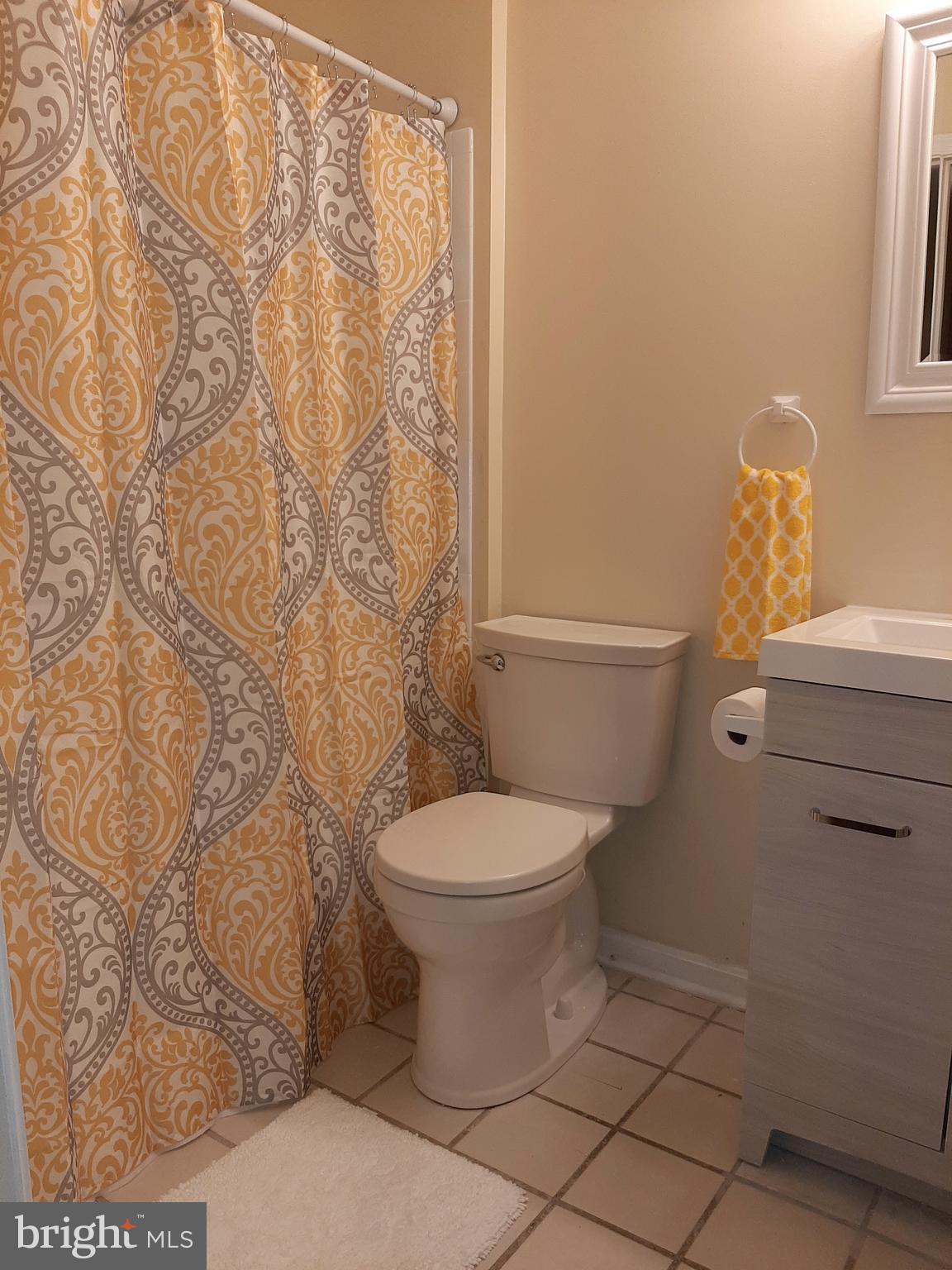 ROBIN MEADOWS - Residential