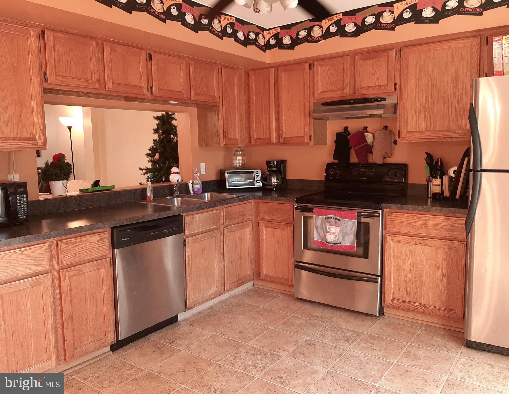 ROBIN MEADOWS - Residential