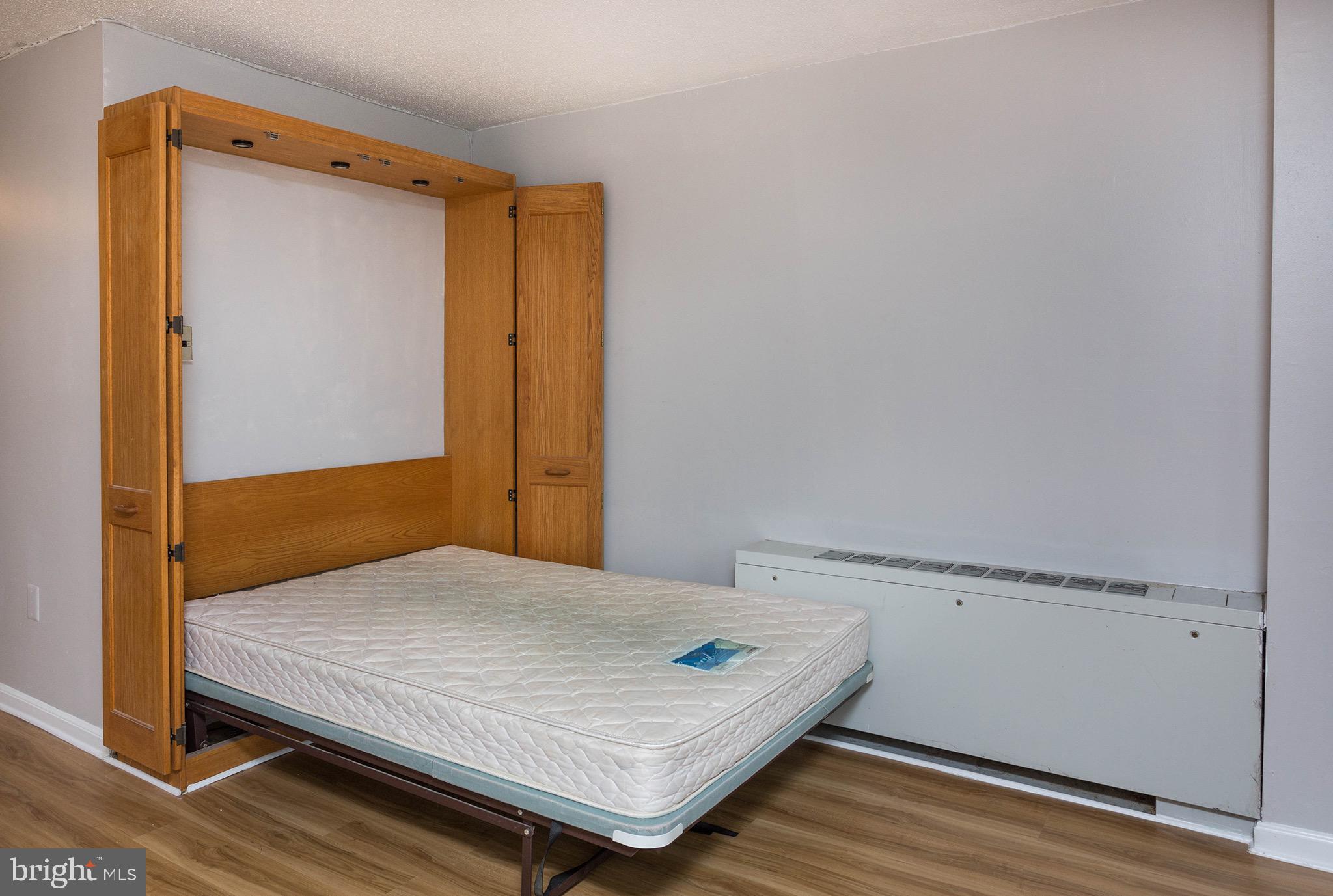 THE CARLTON - Residential Lease