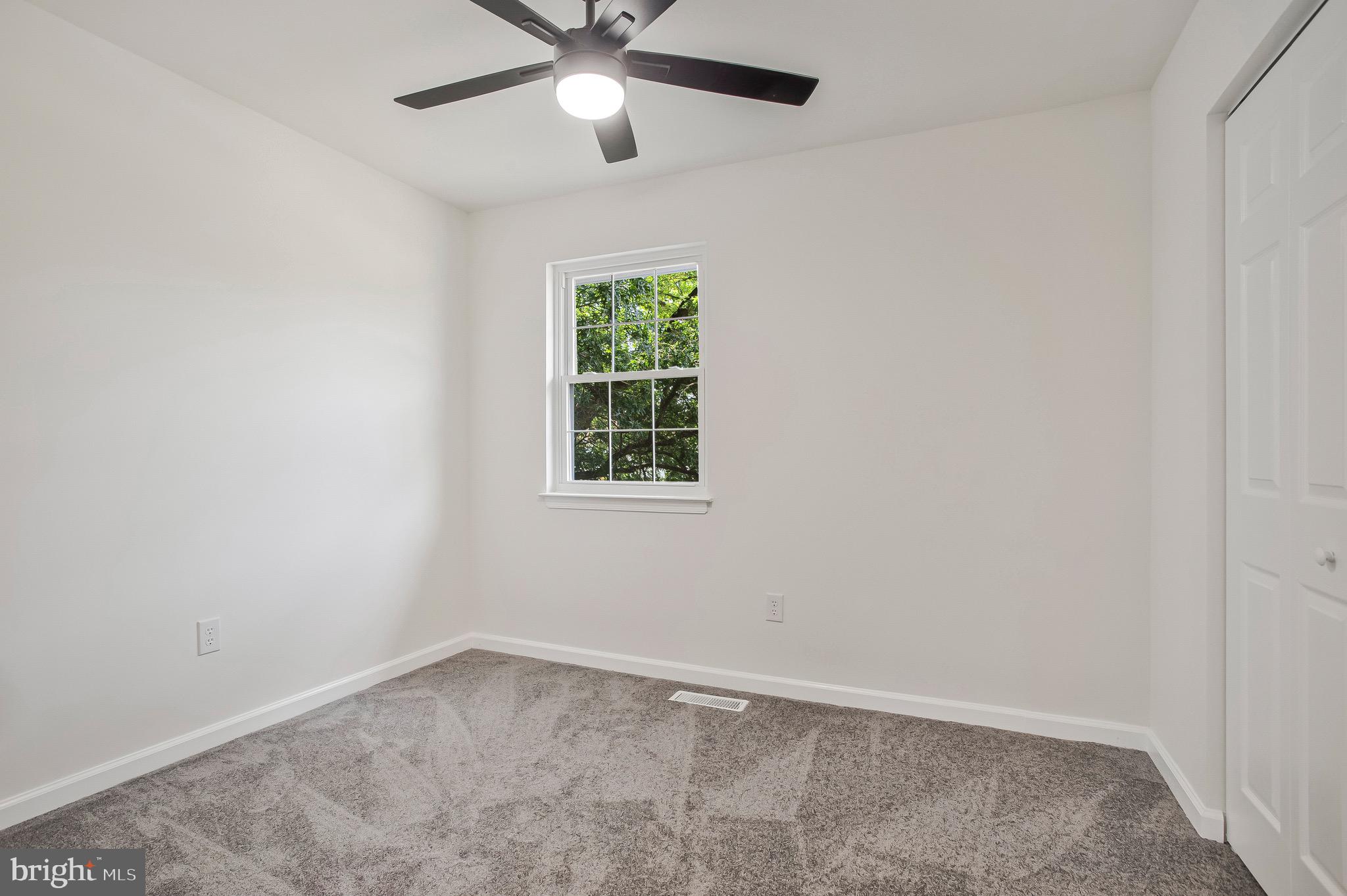 RAMBLING HILLS - Residential