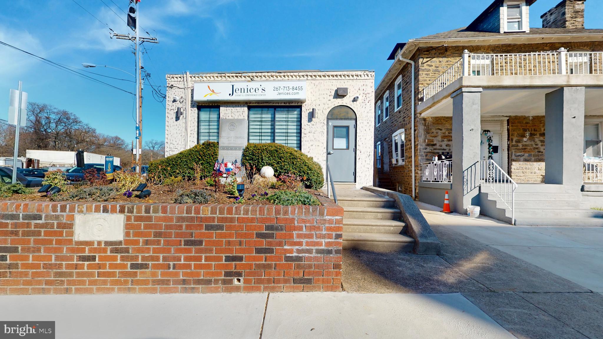 301 E GODFREY AVENUE