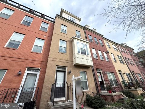 153 KANDINSKY LOOP SILVER SPRING MD 20906