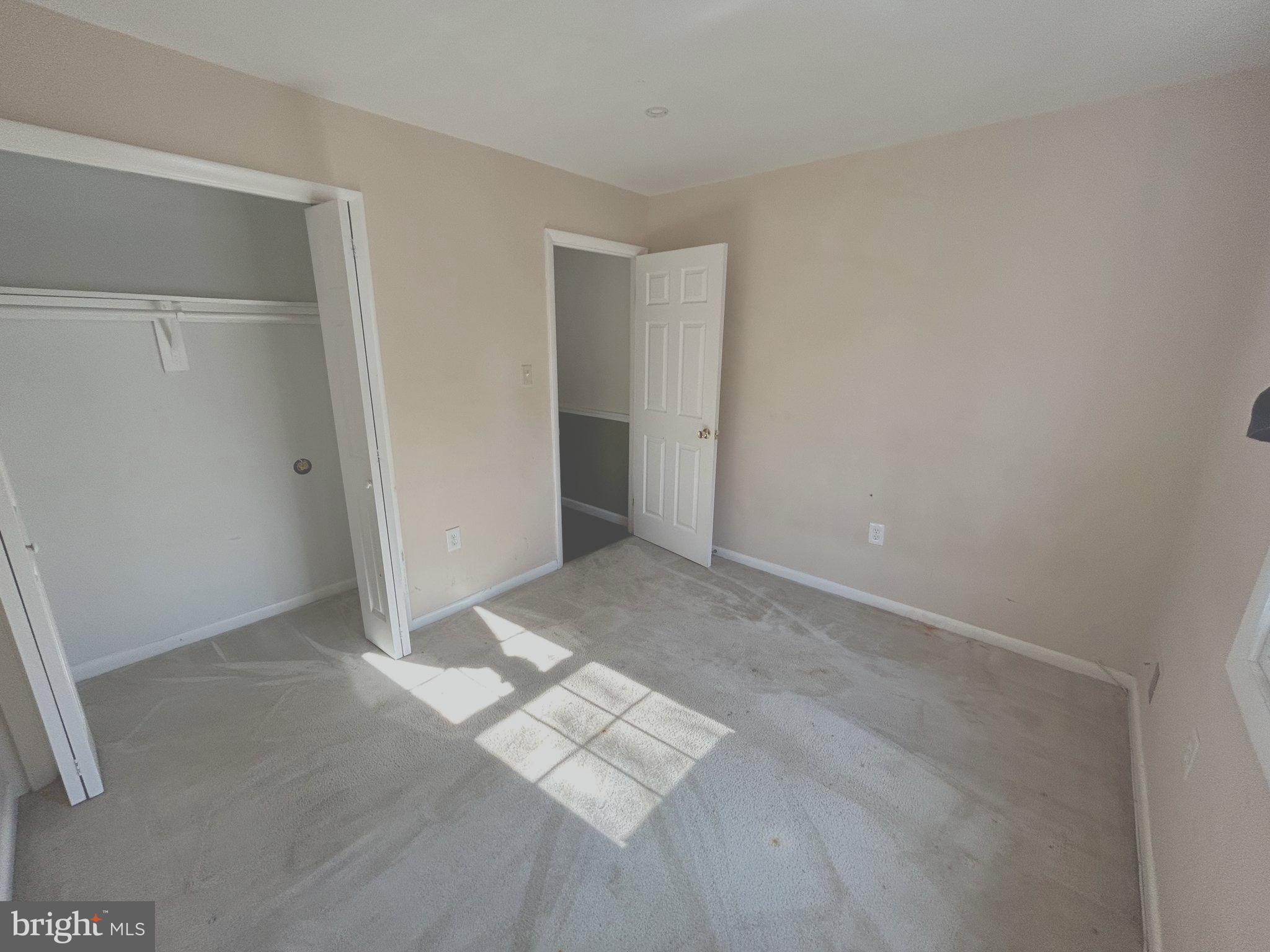 DANIA HILLS - Residential