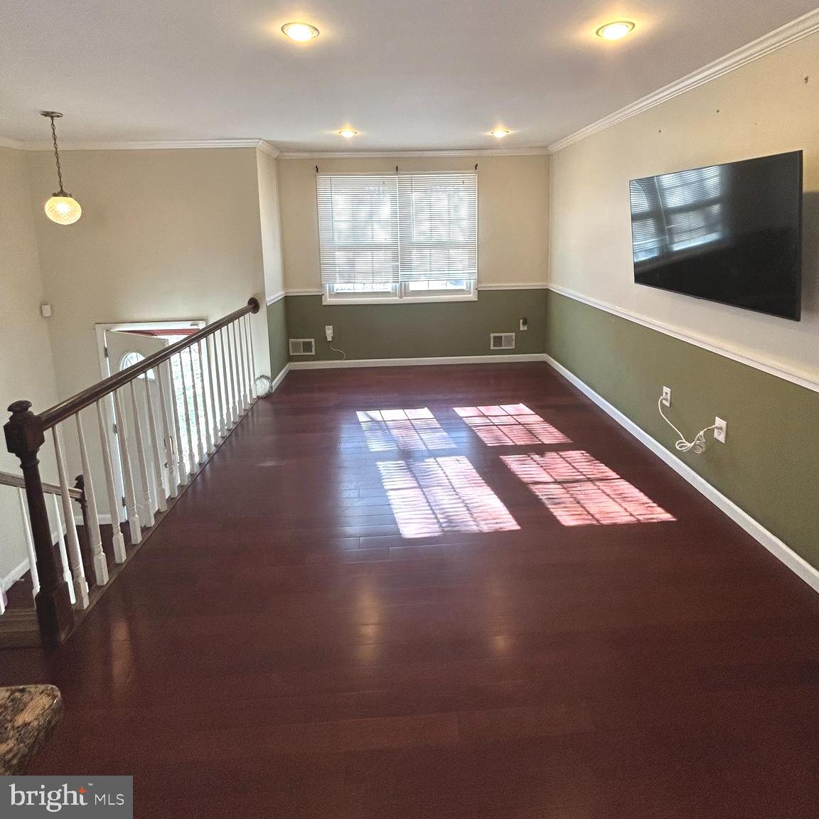 DANIA HILLS - Residential