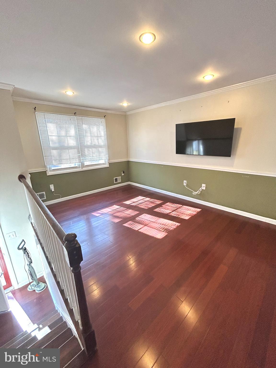 DANIA HILLS - Residential