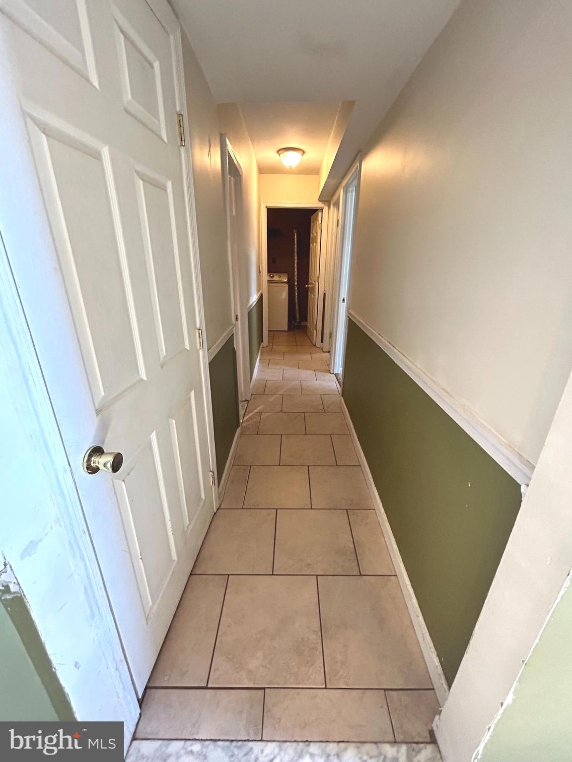 DANIA HILLS - Residential