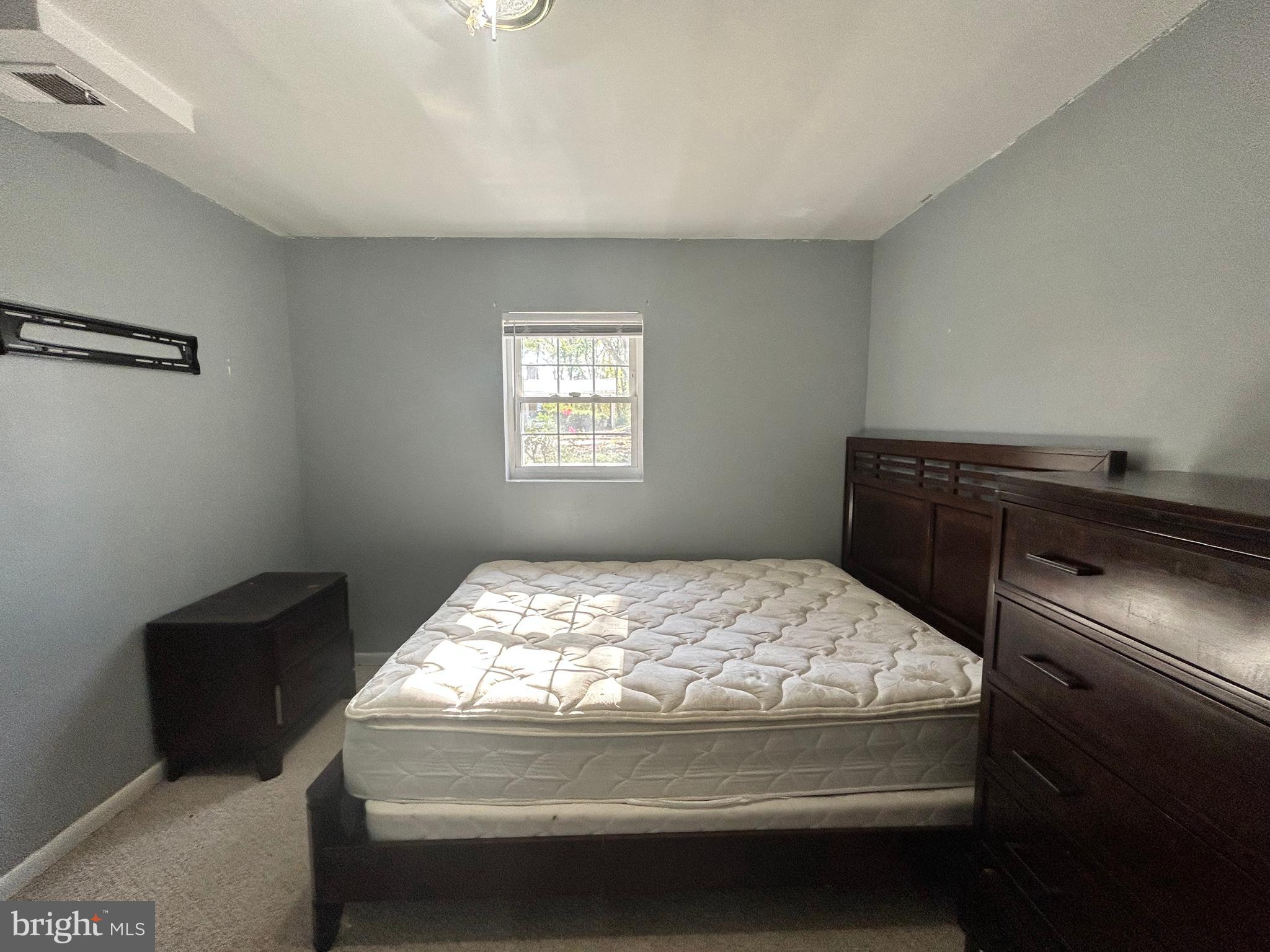 DANIA HILLS - Residential