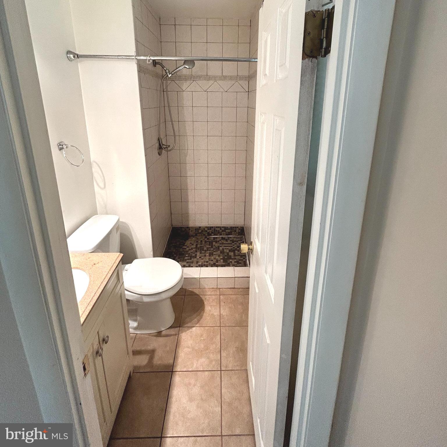 DANIA HILLS - Residential