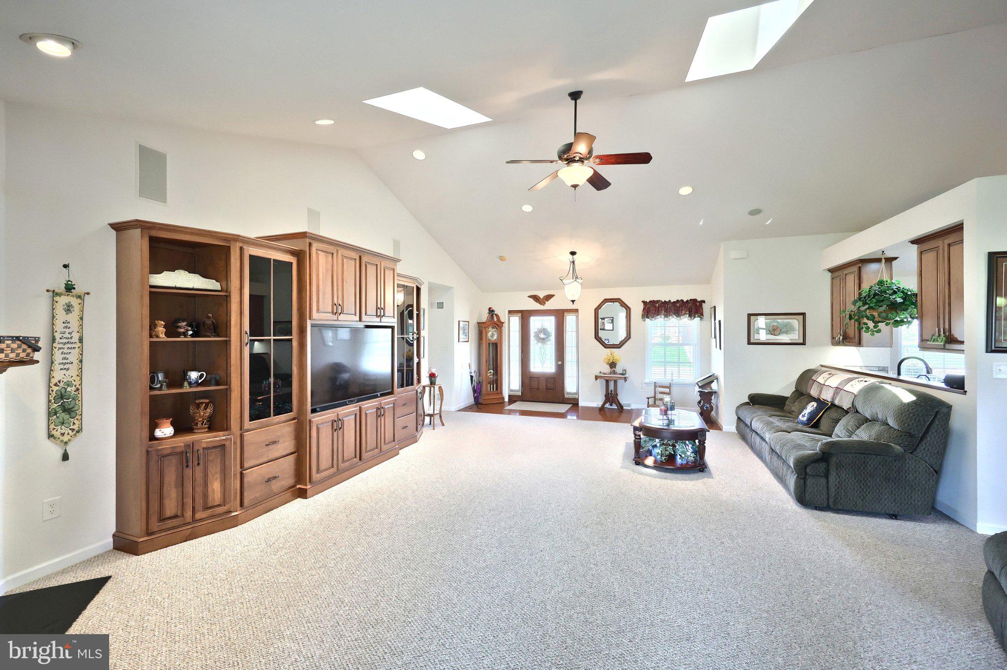 392 ONYX ROAD