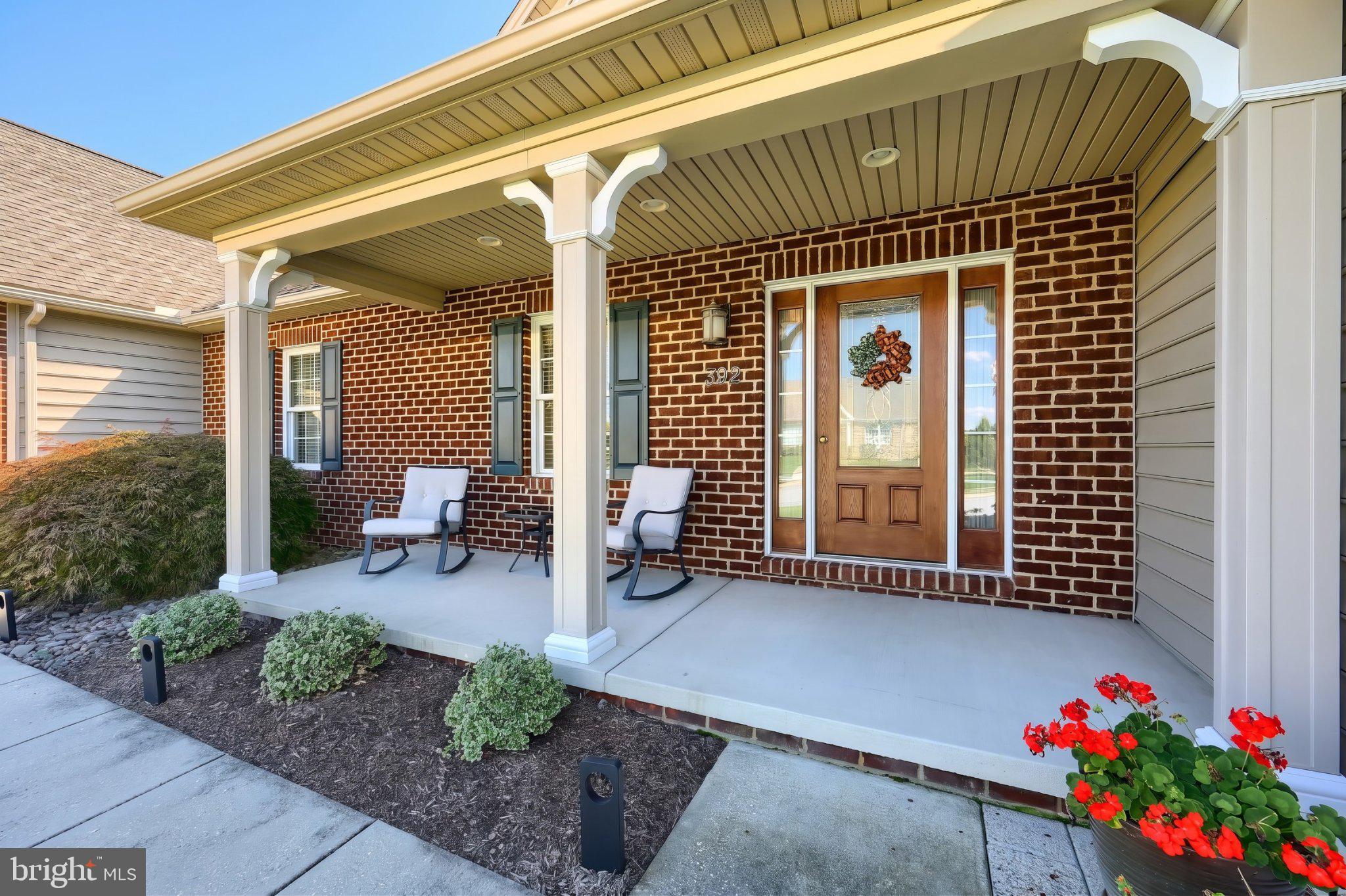 392 ONYX ROAD