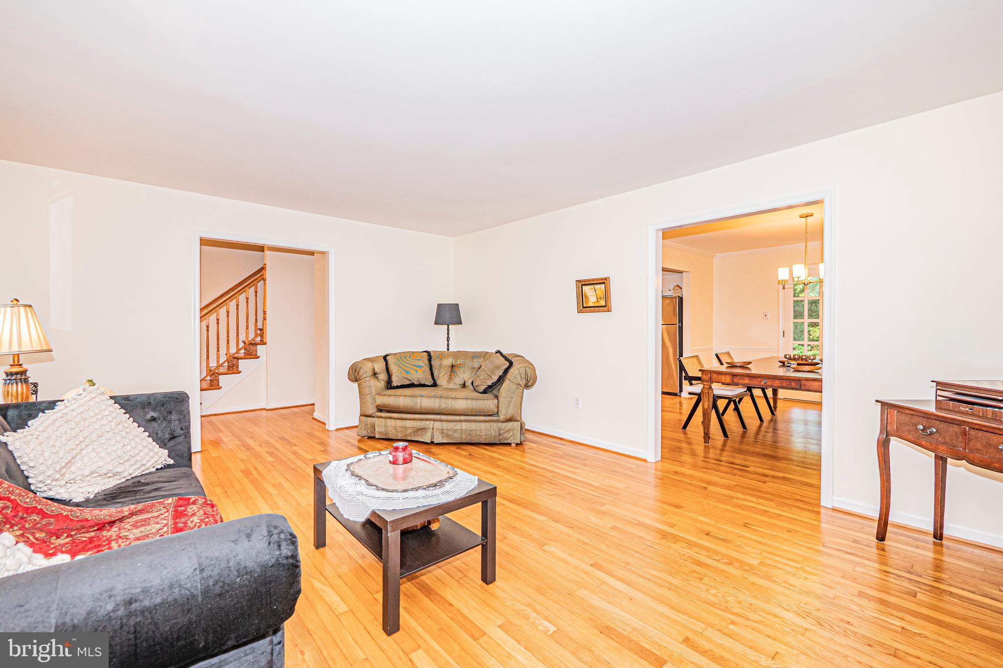 7111 CHESHIRE COURT