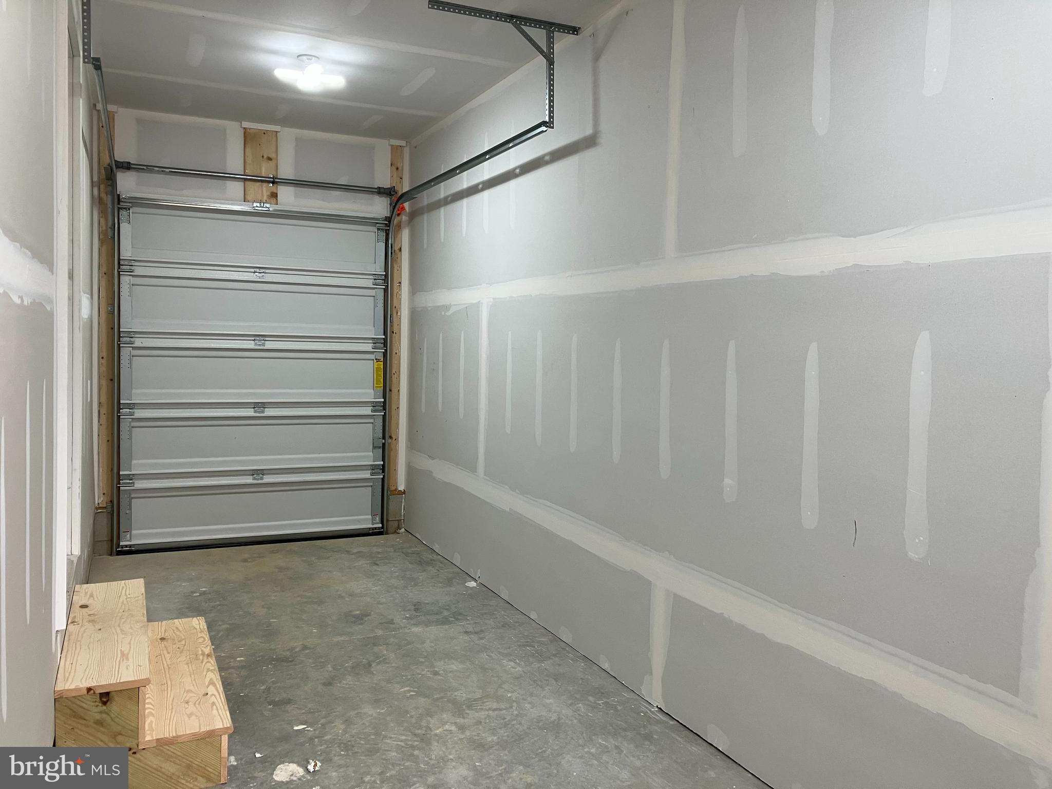 WATERMANS ESTATES - Residential