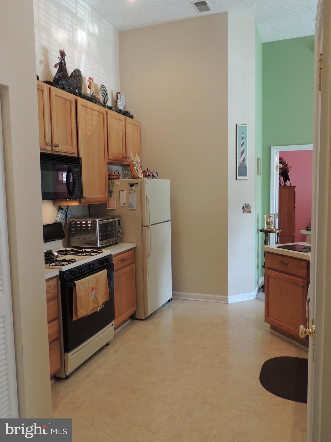 PERRY HALL FARMS GARDEN CONDOS - Residential