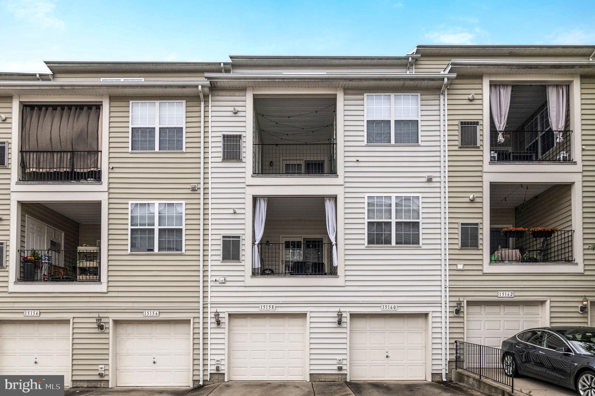 POTOMAC CLUB CONDOMINIUMS - Residential