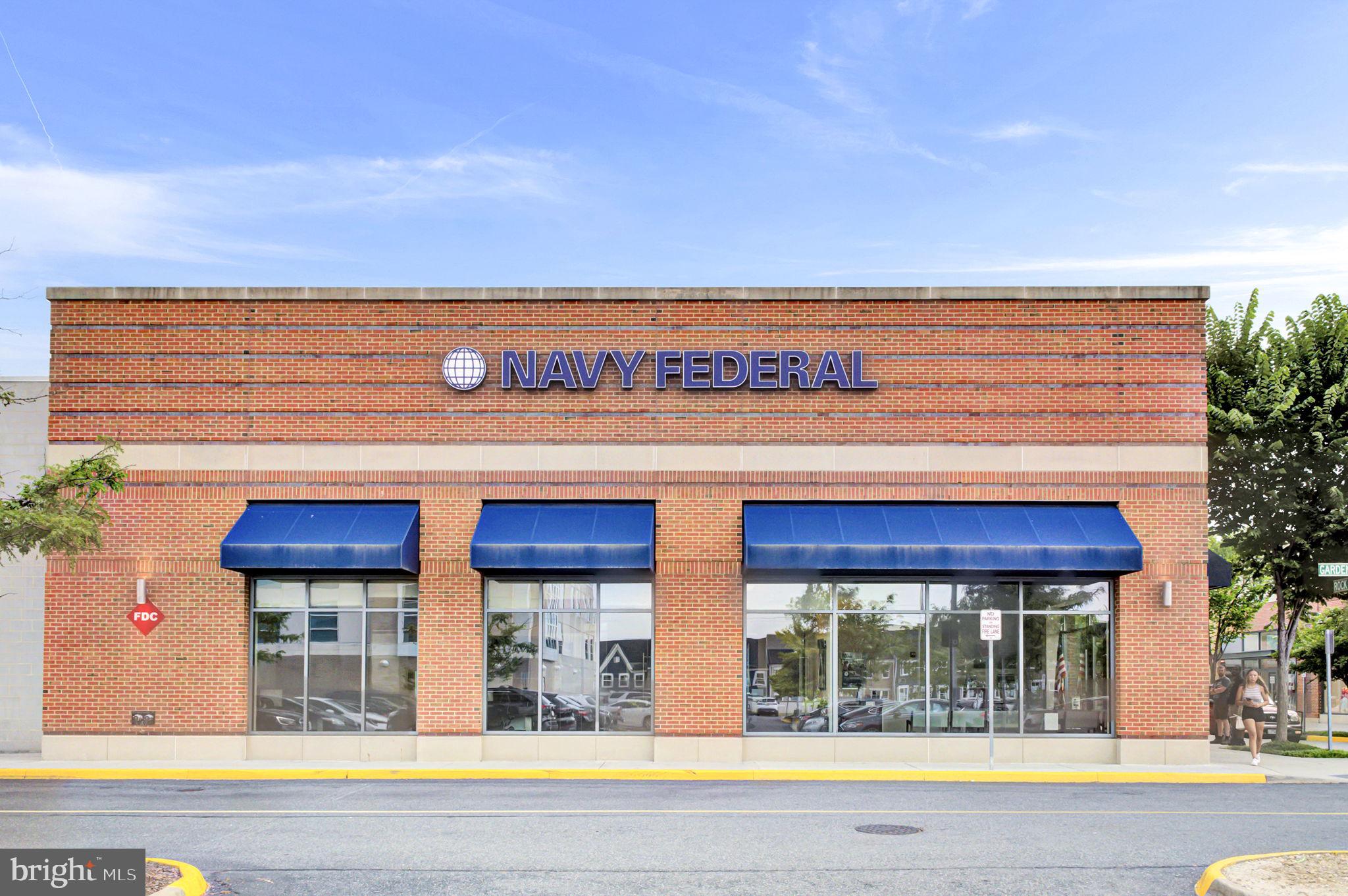 POTOMAC CLUB CONDOMINIUMS - Residential