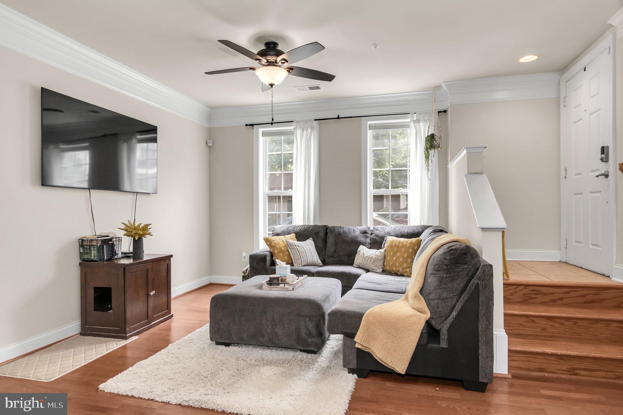 POTOMAC CLUB CONDOMINIUMS - Residential