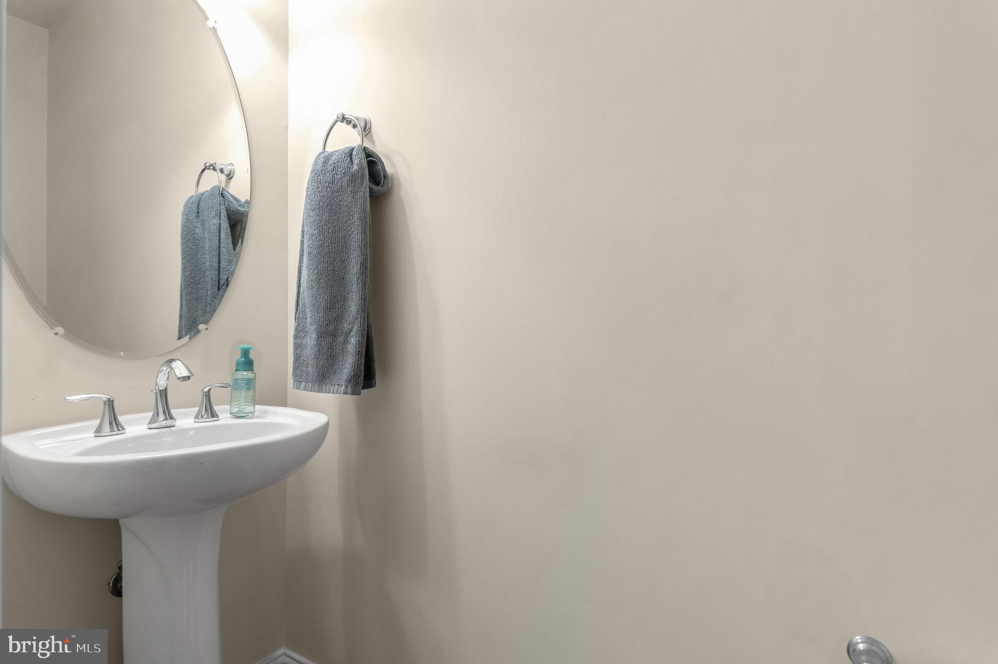 POTOMAC CLUB CONDOMINIUMS - Residential