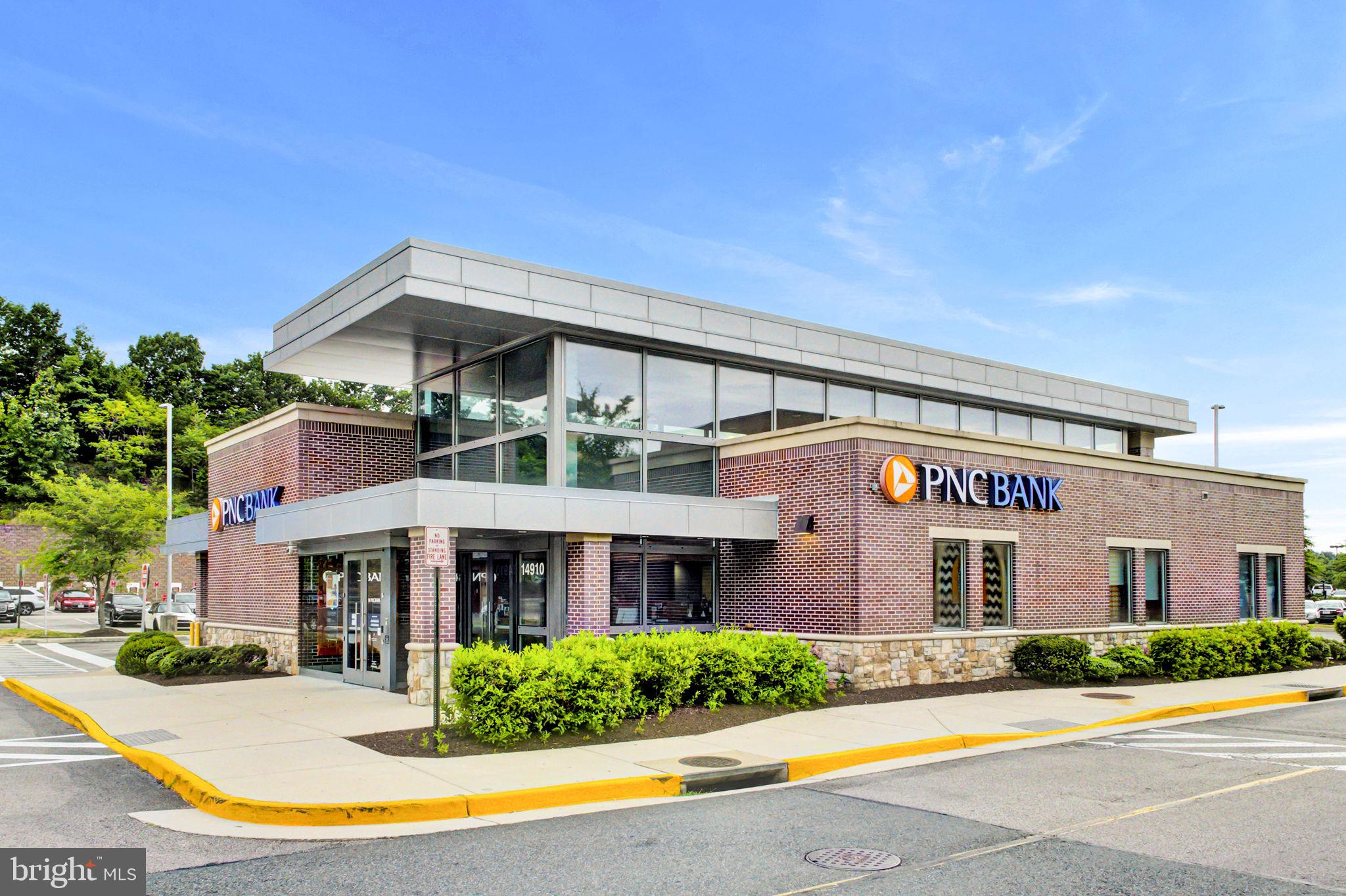 POTOMAC CLUB CONDOMINIUMS - Residential