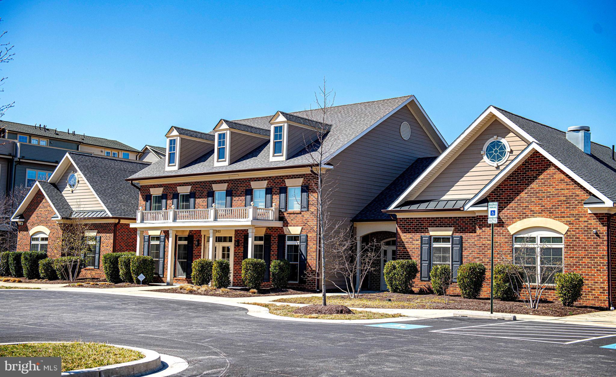 PARKSIDE - Residential