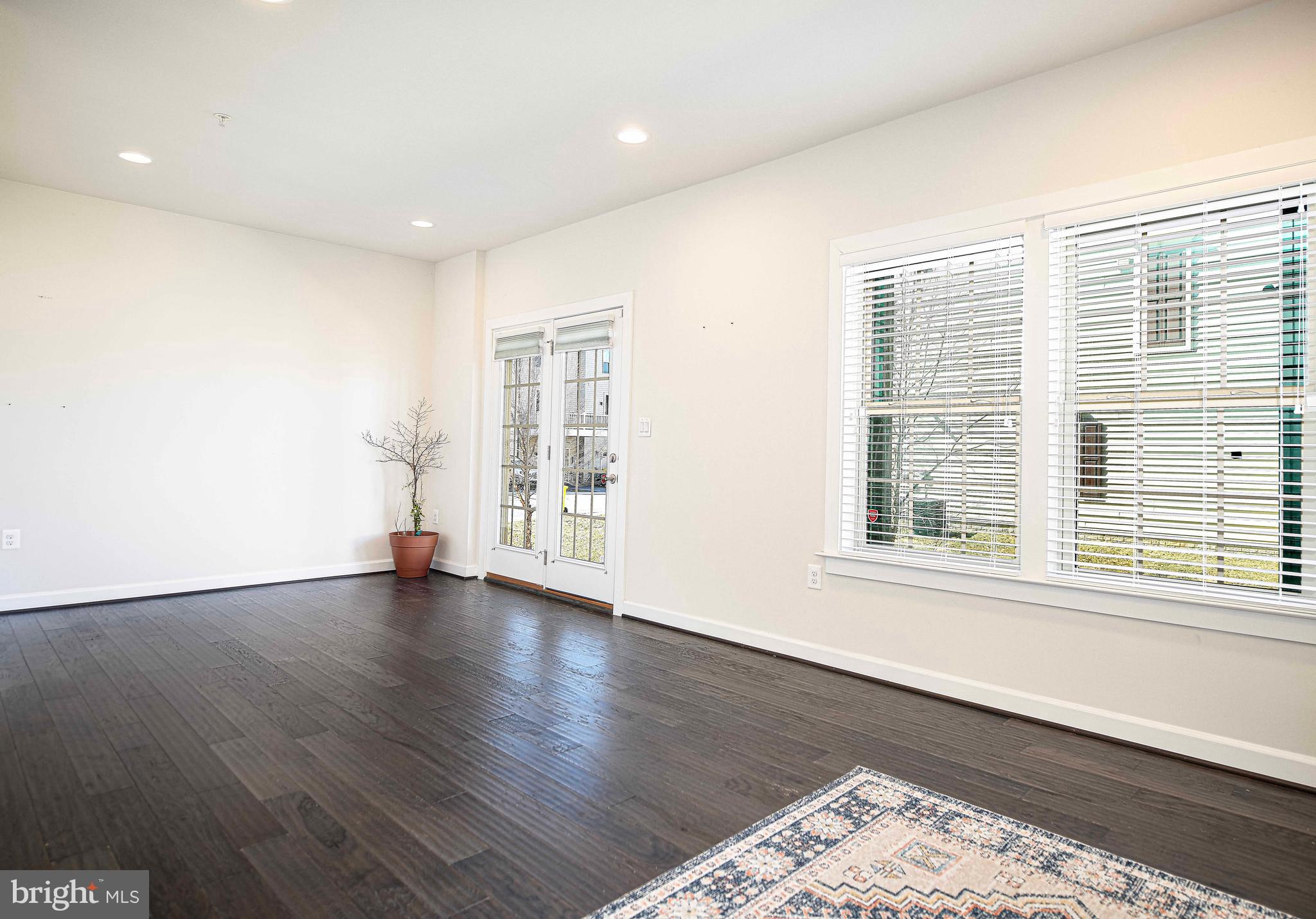 PARKSIDE - Residential