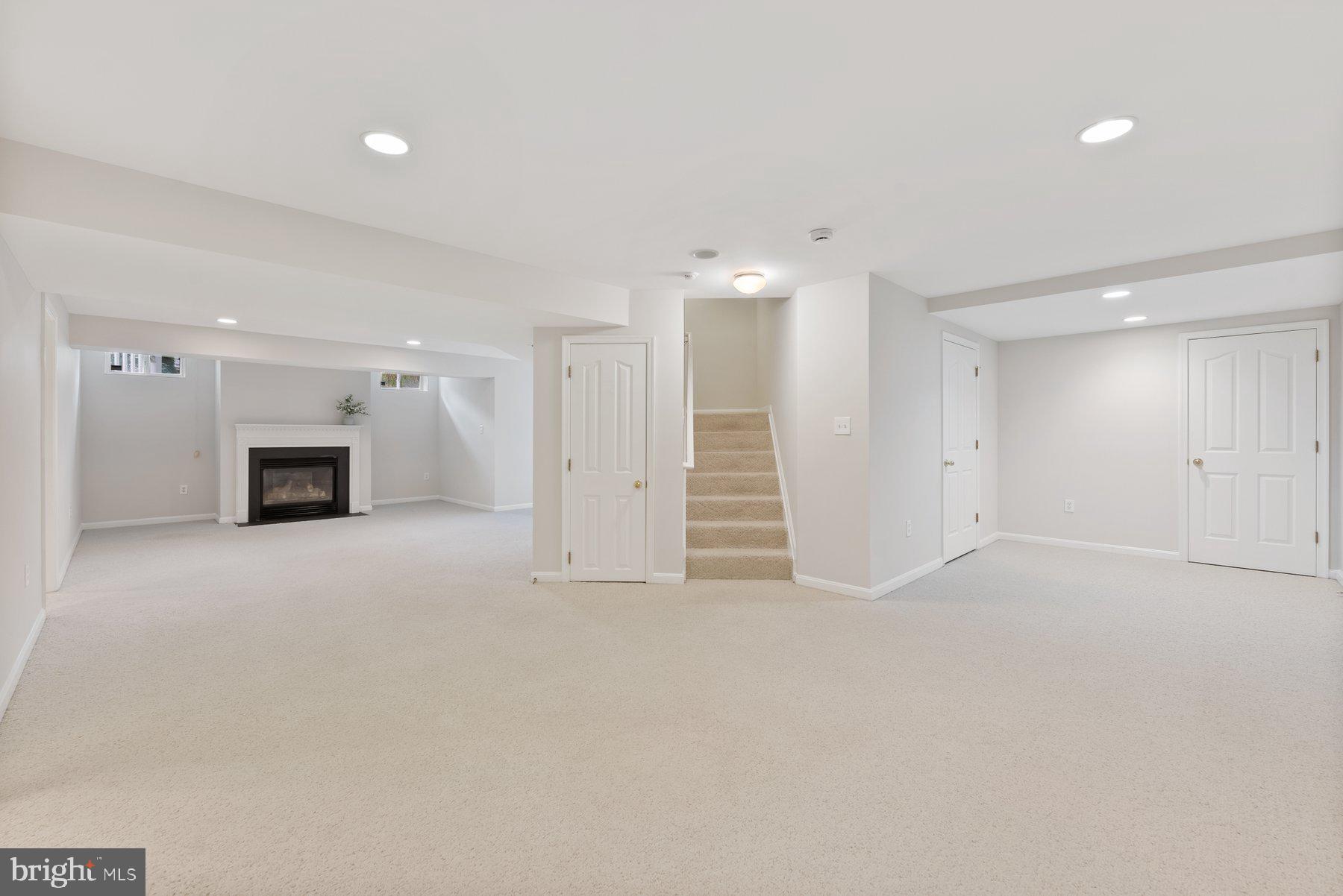 PINEY ORCHARD - Residential