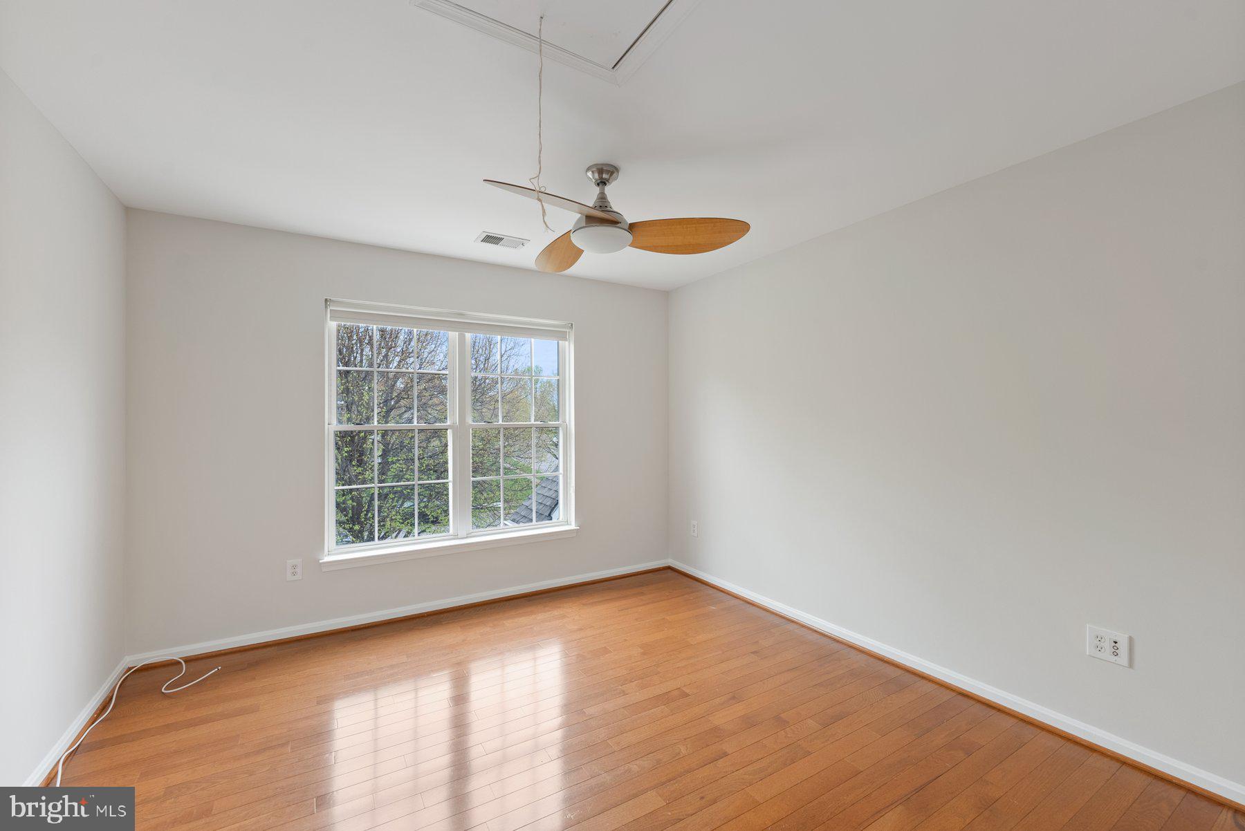 PINEY ORCHARD - Residential