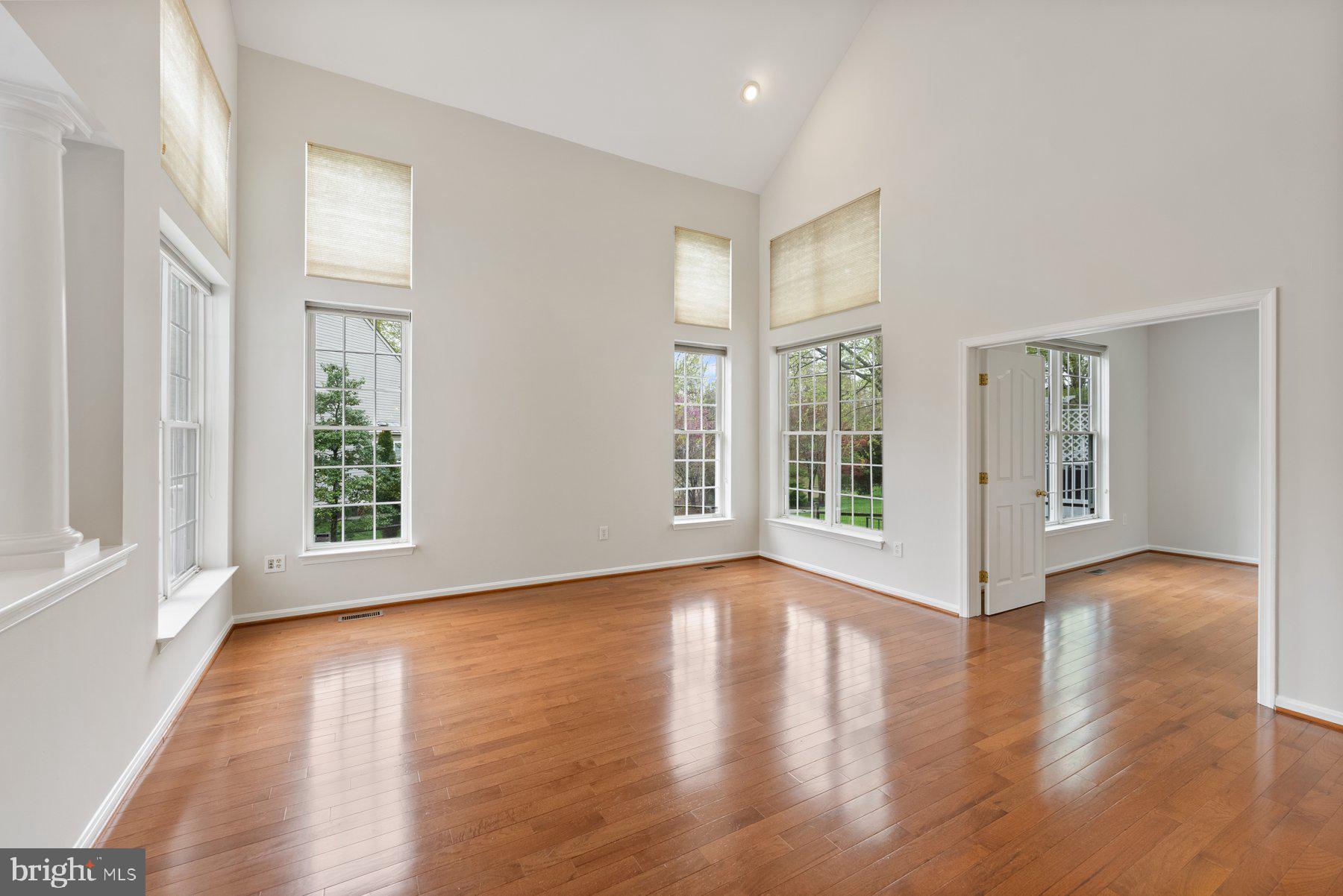 PINEY ORCHARD - Residential