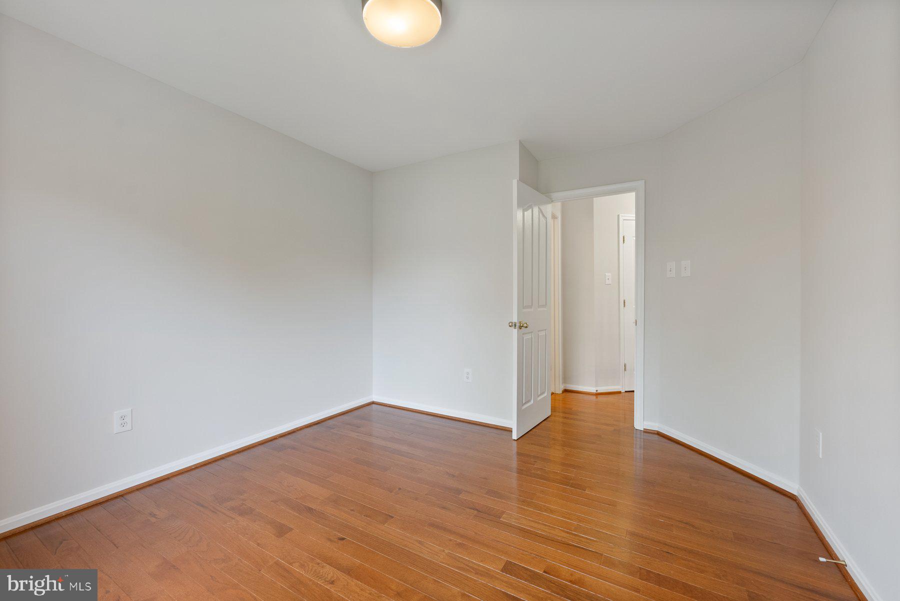 PINEY ORCHARD - Residential