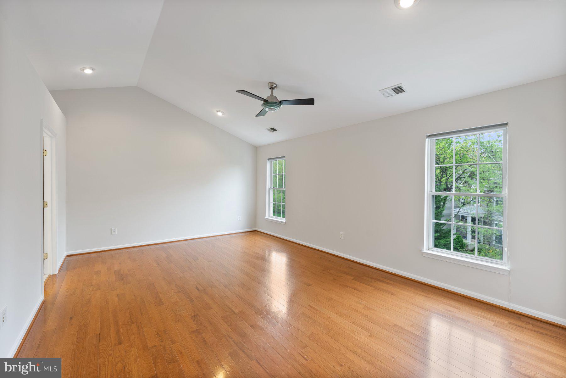 PINEY ORCHARD - Residential