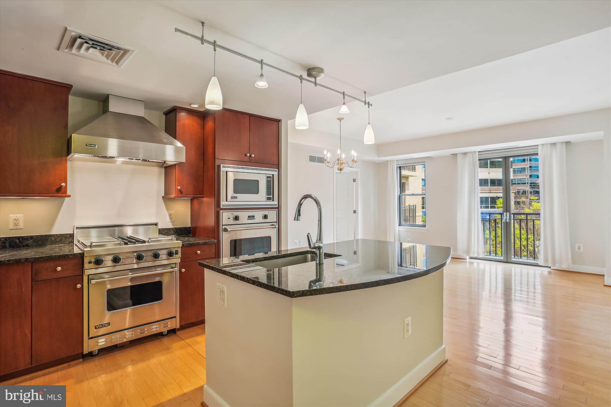 LIONSGATE - Residential Lease