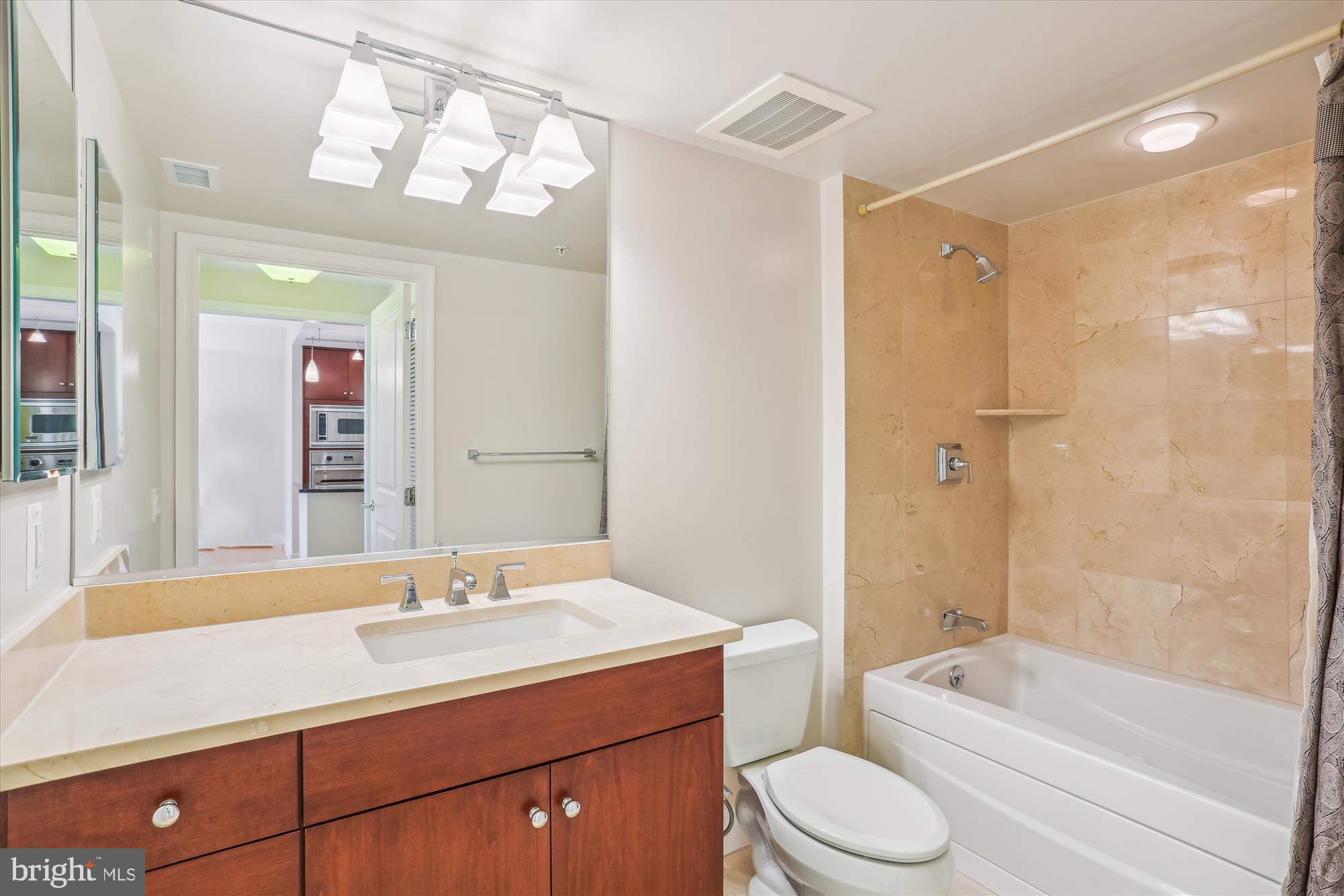 LIONSGATE - Residential Lease