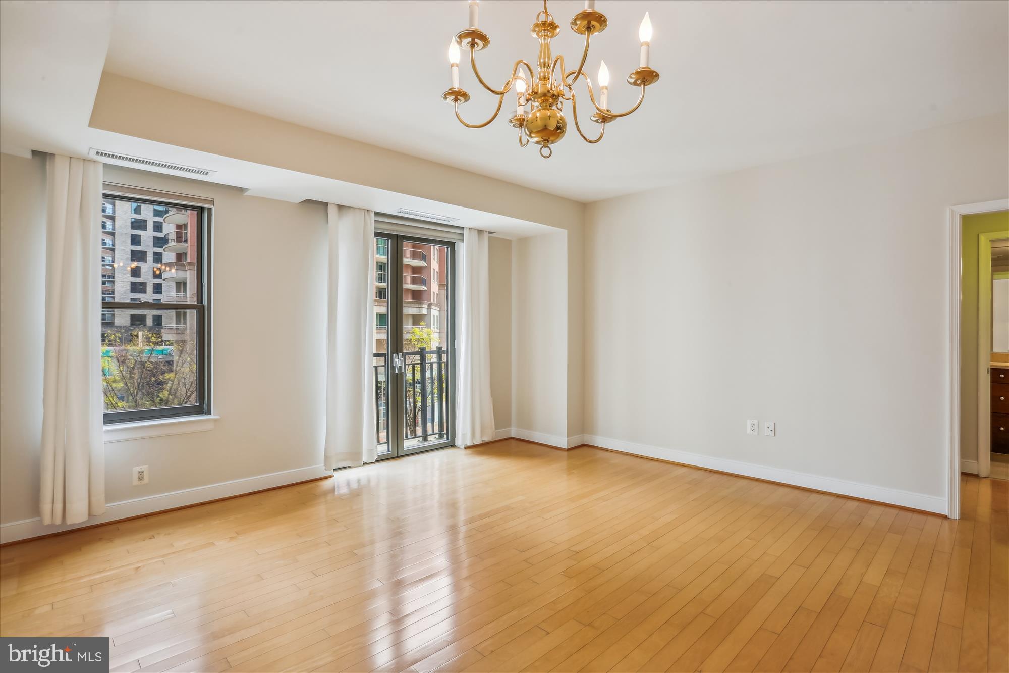 LIONSGATE - Residential Lease