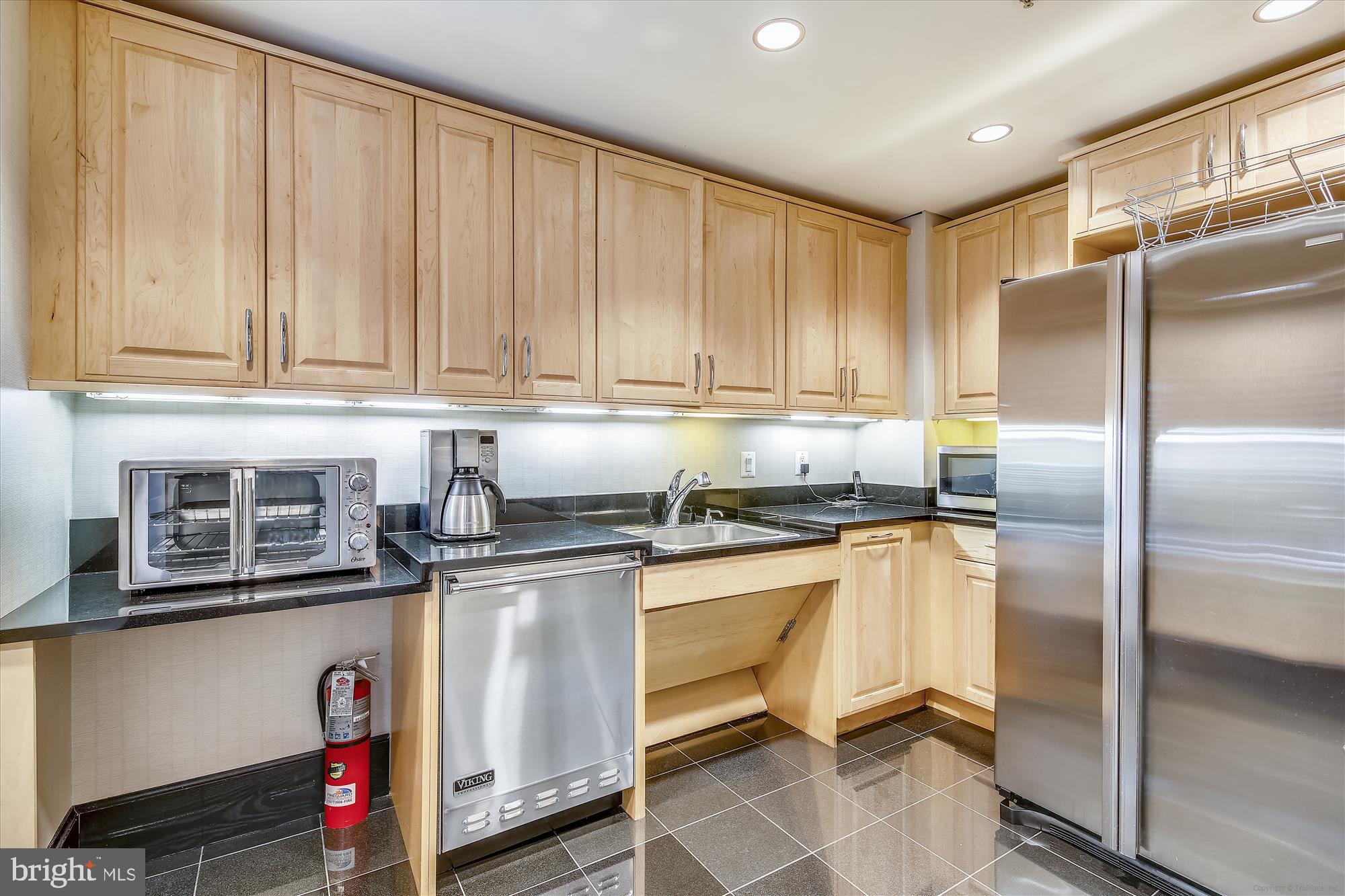 LIONSGATE - Residential Lease