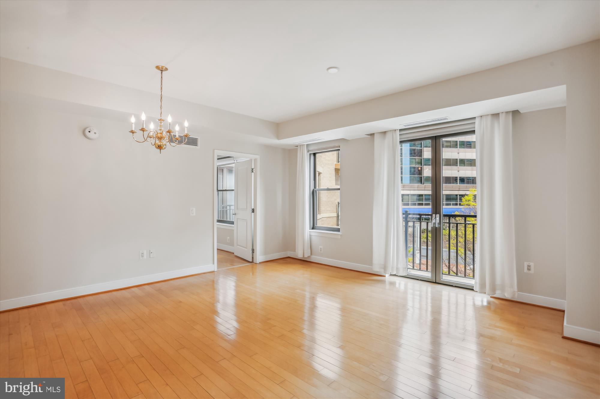 LIONSGATE - Residential Lease