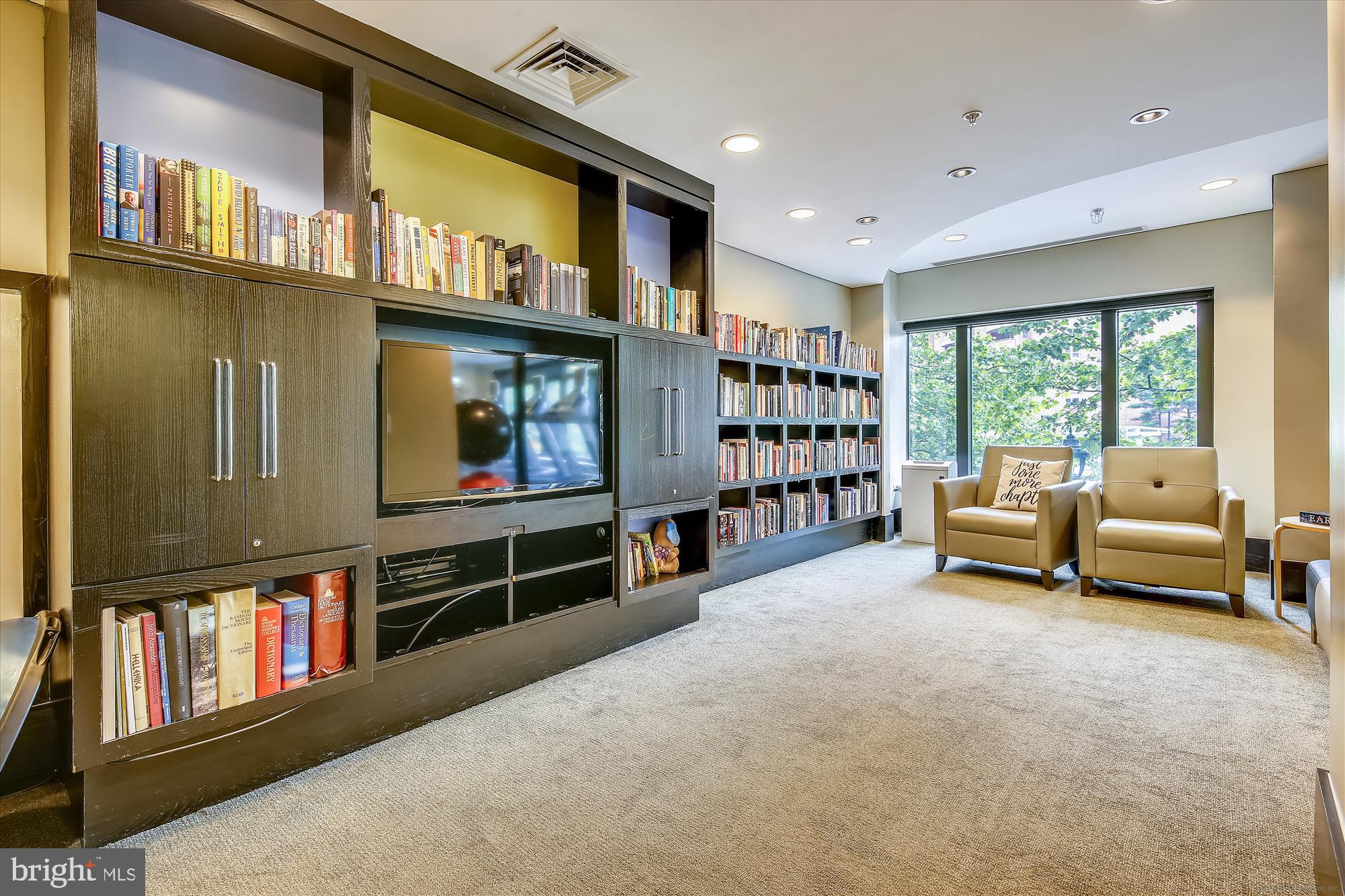 LIONSGATE - Residential Lease